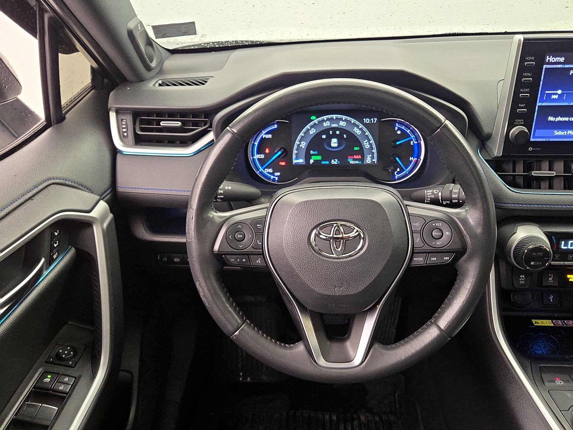 Thumbnail: 2022 Toyota RAV4 - 10