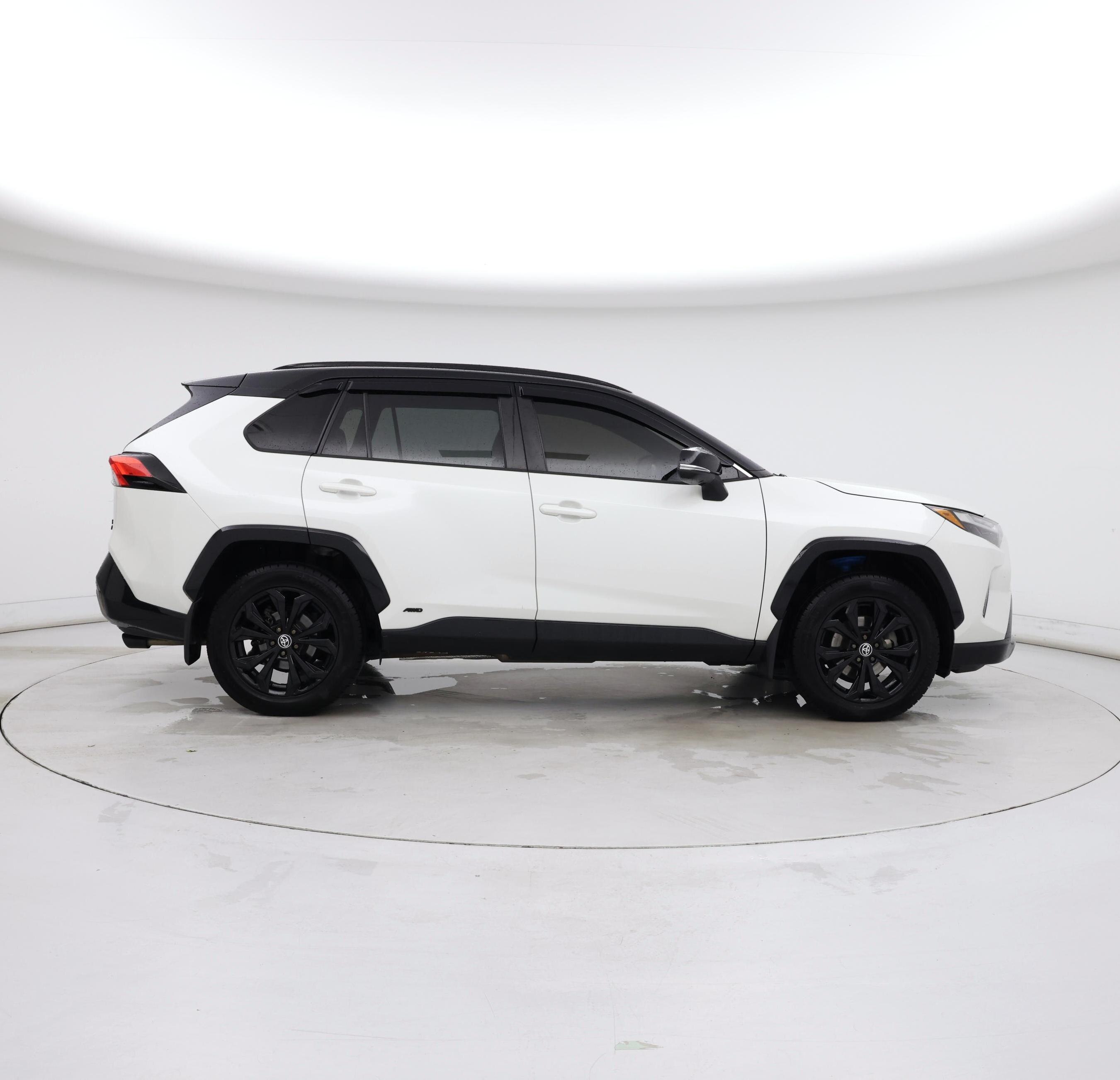 Thumbnail: 2022 Toyota RAV4 - 7