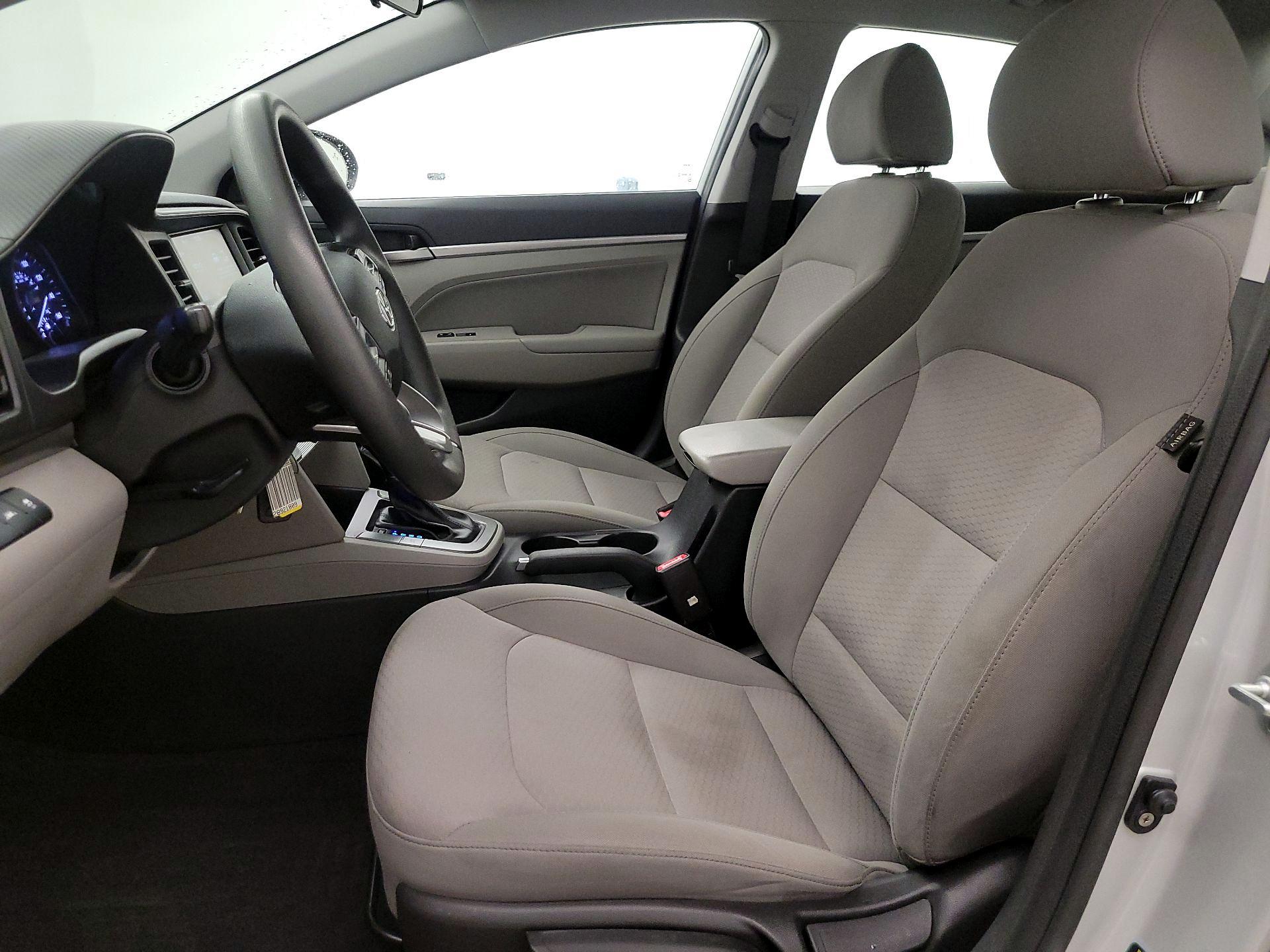 Thumbnail: 2019 Hyundai Elantra - 11