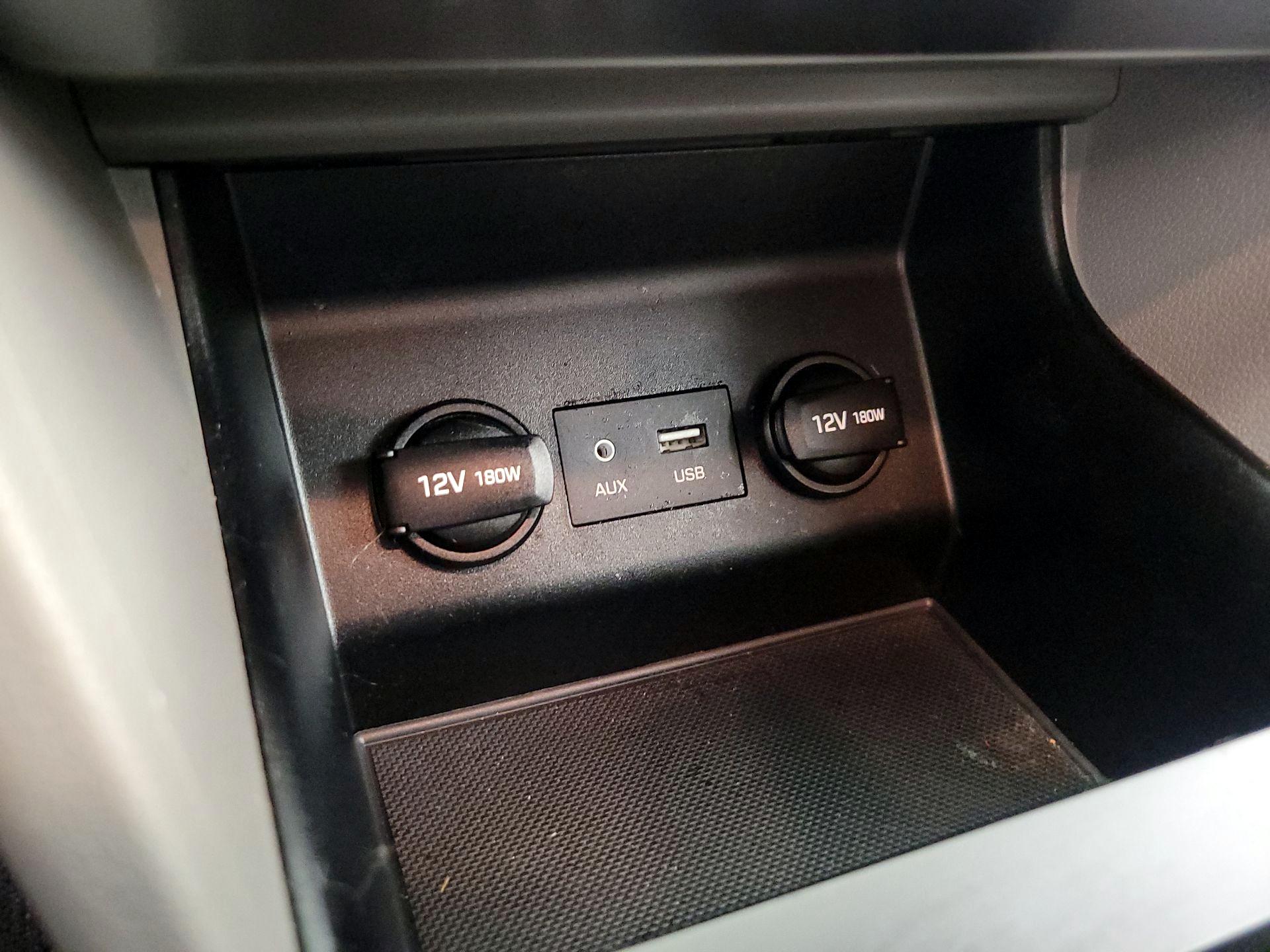 Thumbnail: 2019 Hyundai Elantra - 18