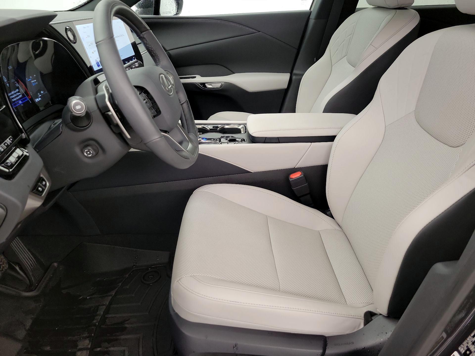 Thumbnail: 2025 Lexus RX - 11