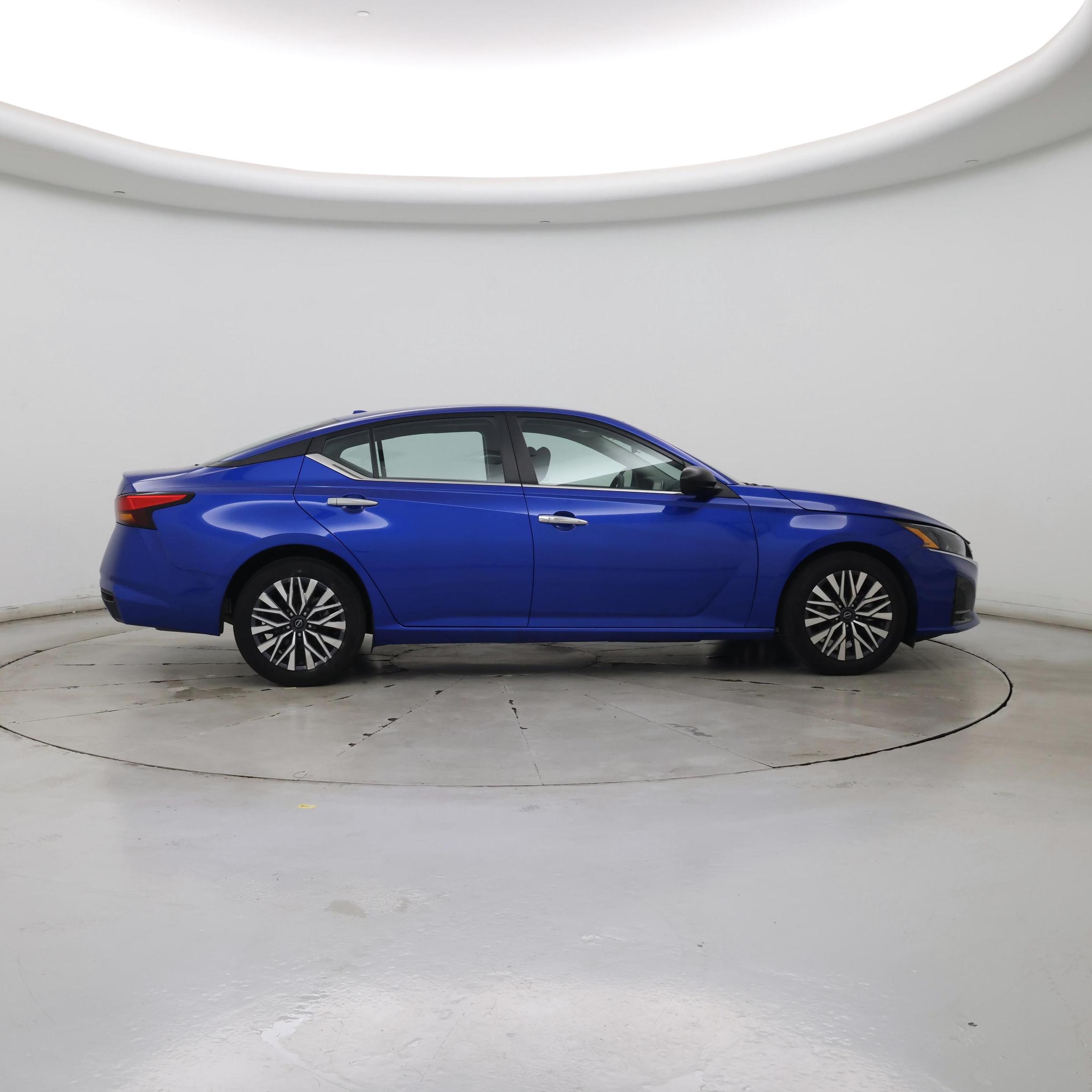 Thumbnail: 2025 Nissan Altima - 7