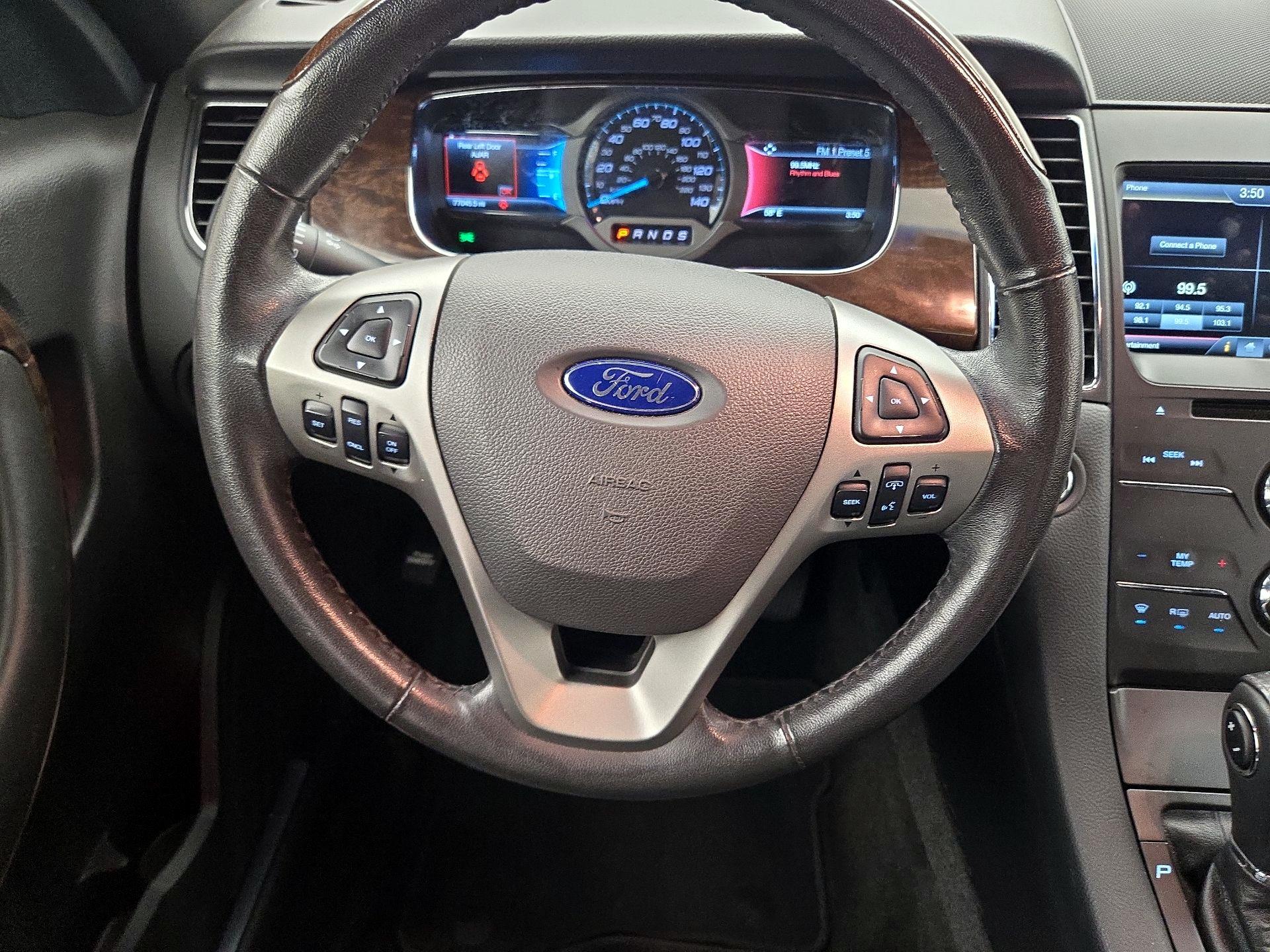 Thumbnail: 2015 Ford Taurus - 10