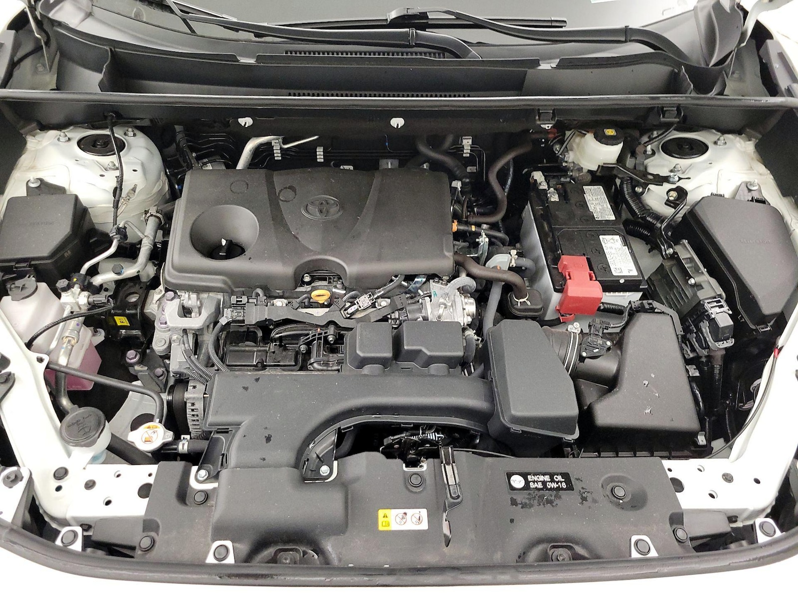 2025 Toyota RAV4 XLE - Photo 22
