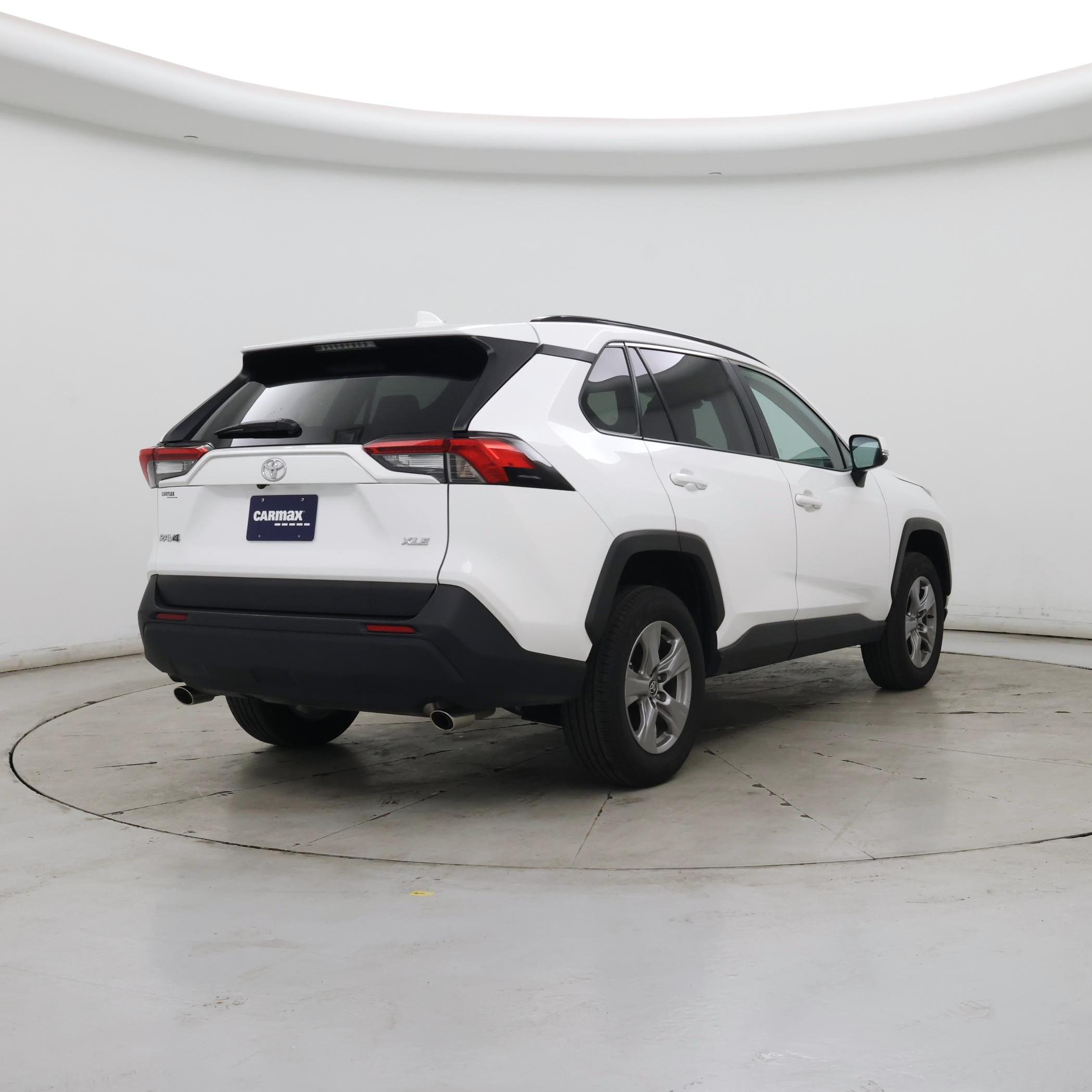 Thumbnail: 2025 Toyota RAV4 - 8