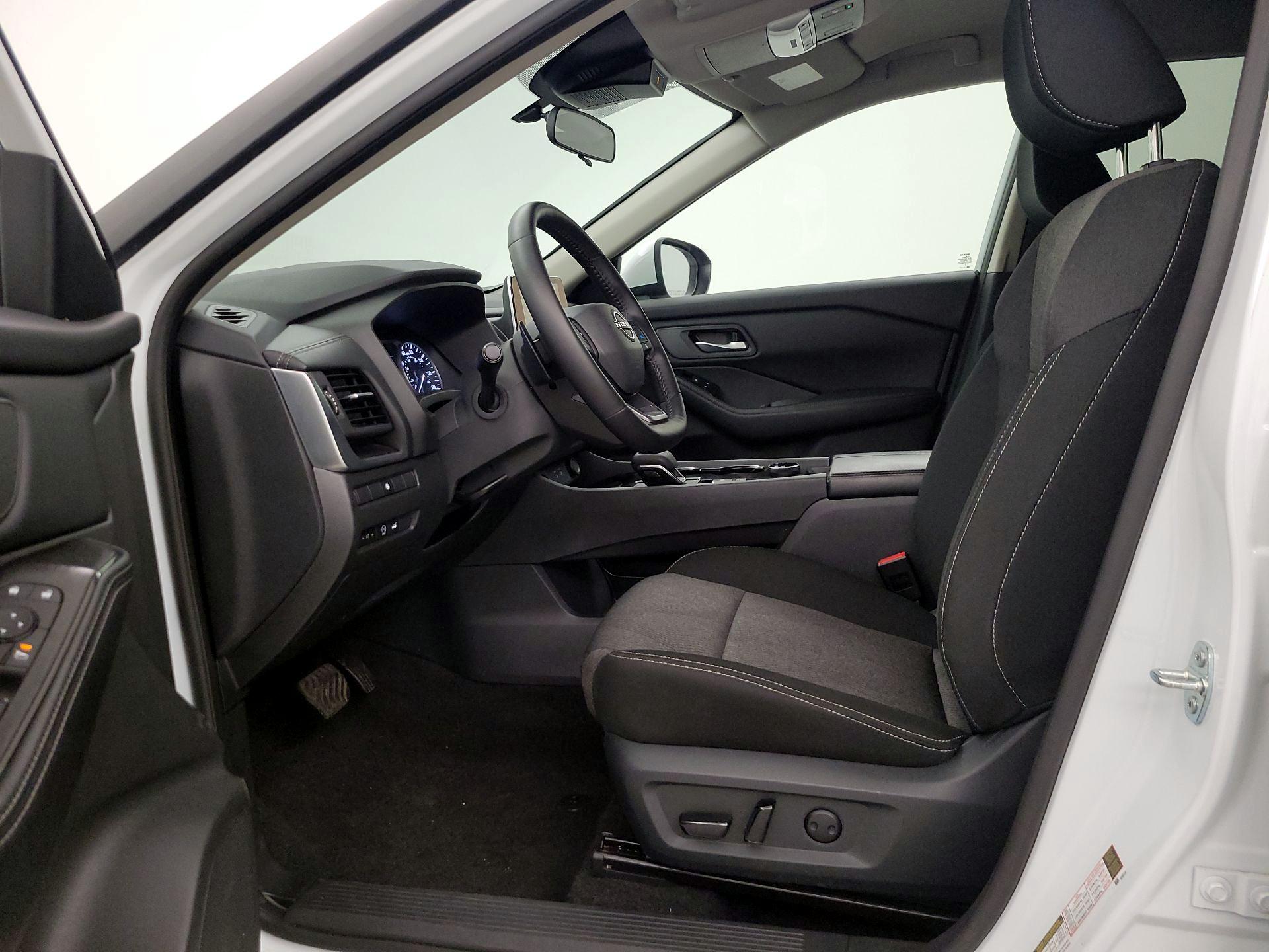 Thumbnail: 2025 Nissan Rogue - 11