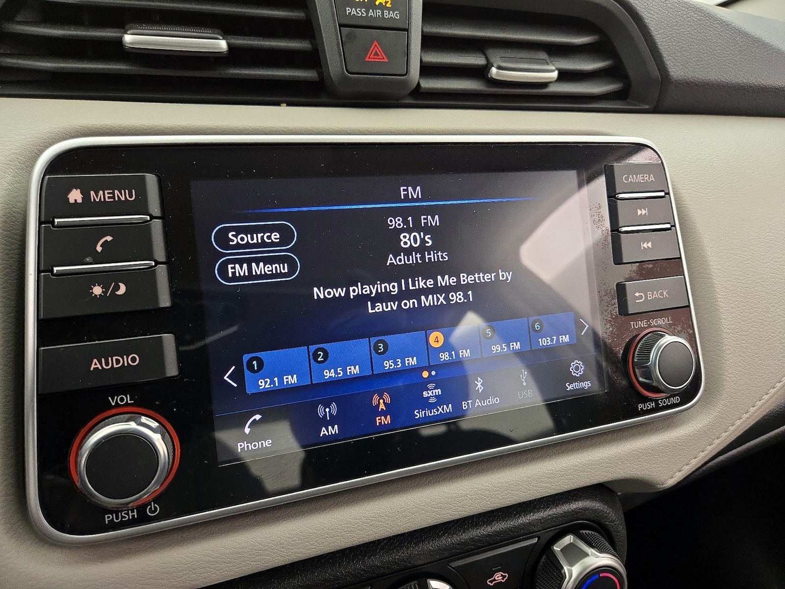 2022 Nissan Versa Sedan SV - Photo 15