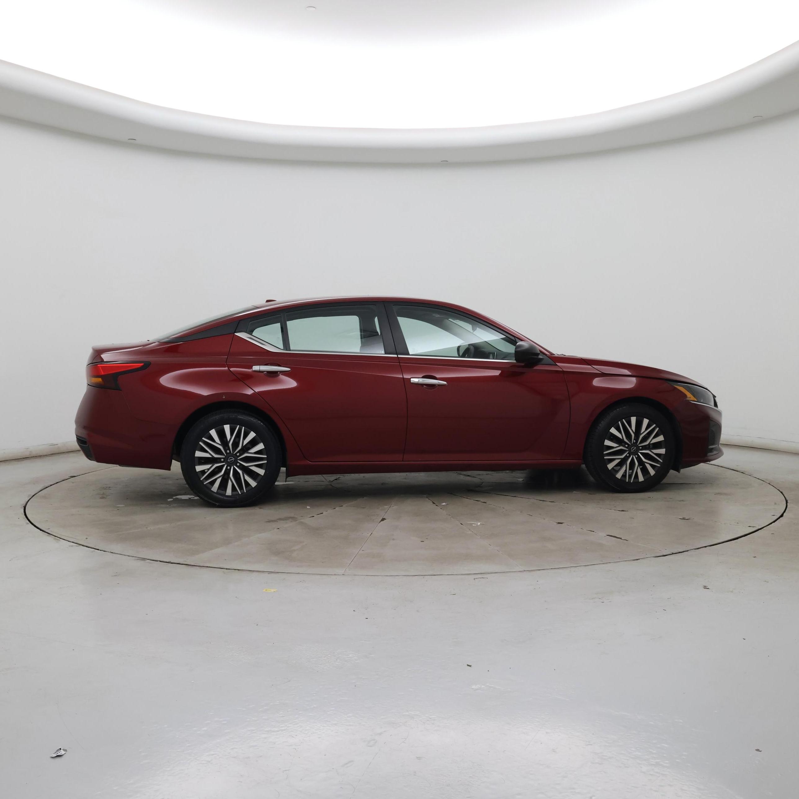 Thumbnail: 2025 Nissan Altima - 7