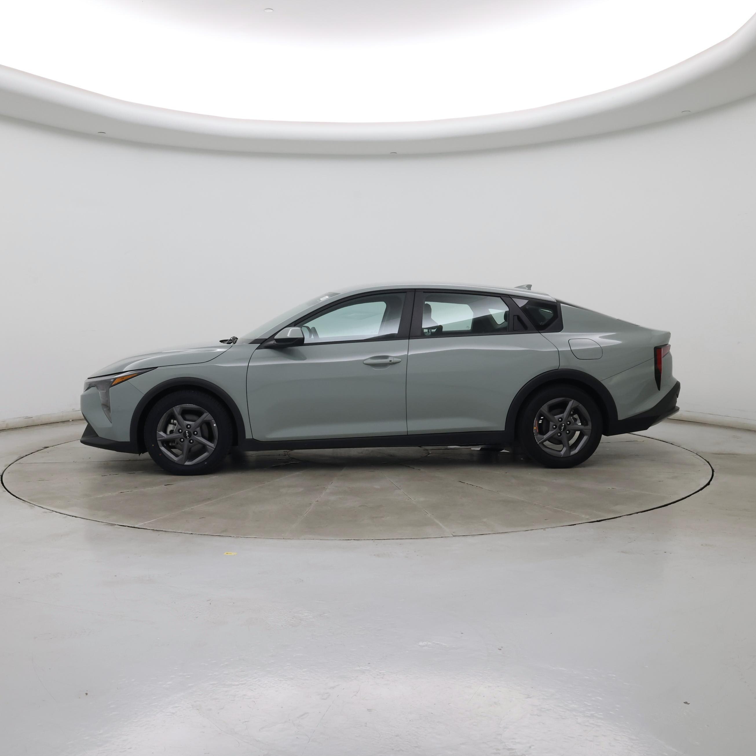 Thumbnail: 2025 Kia K4 - 3