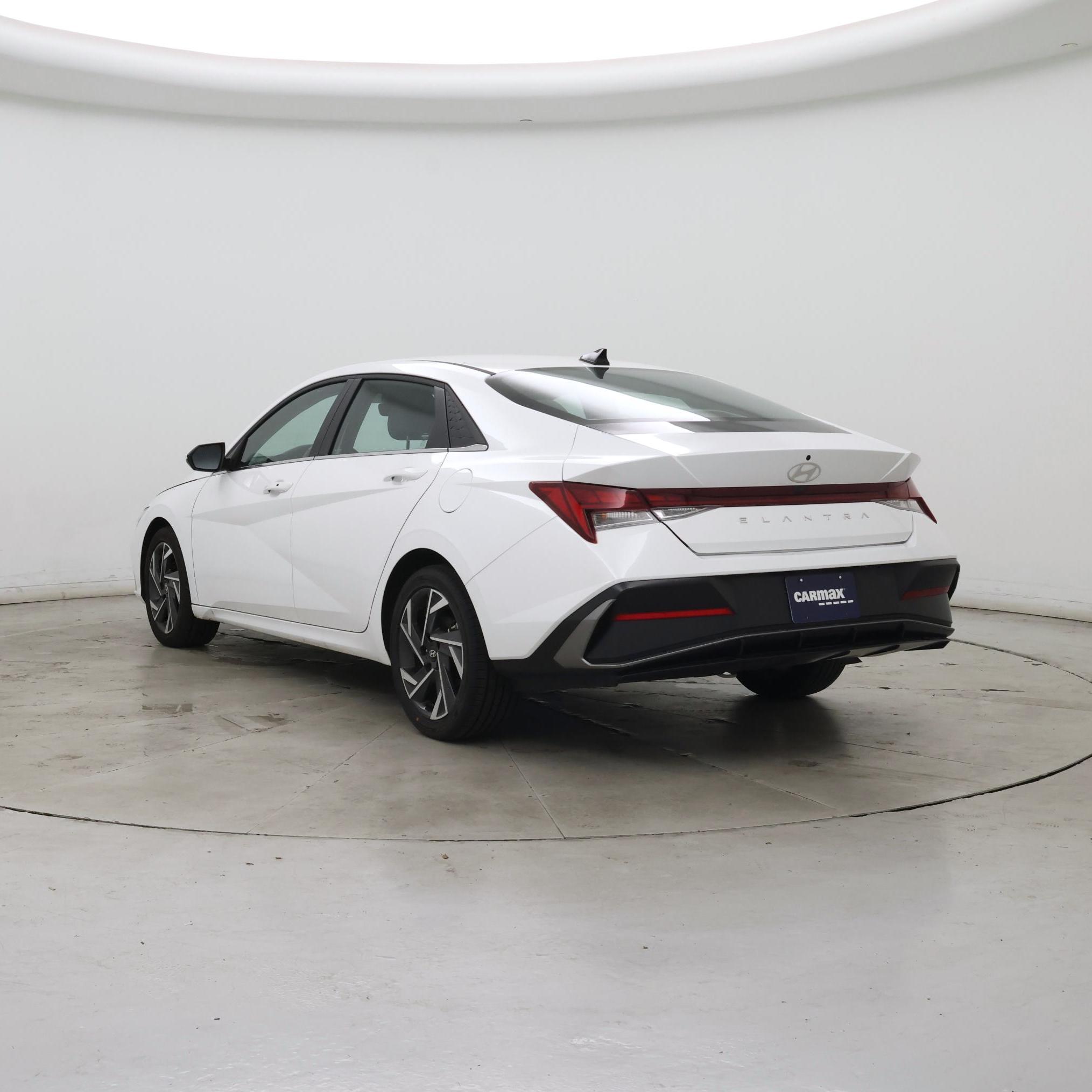 Thumbnail: 2025 Hyundai Elantra - 2