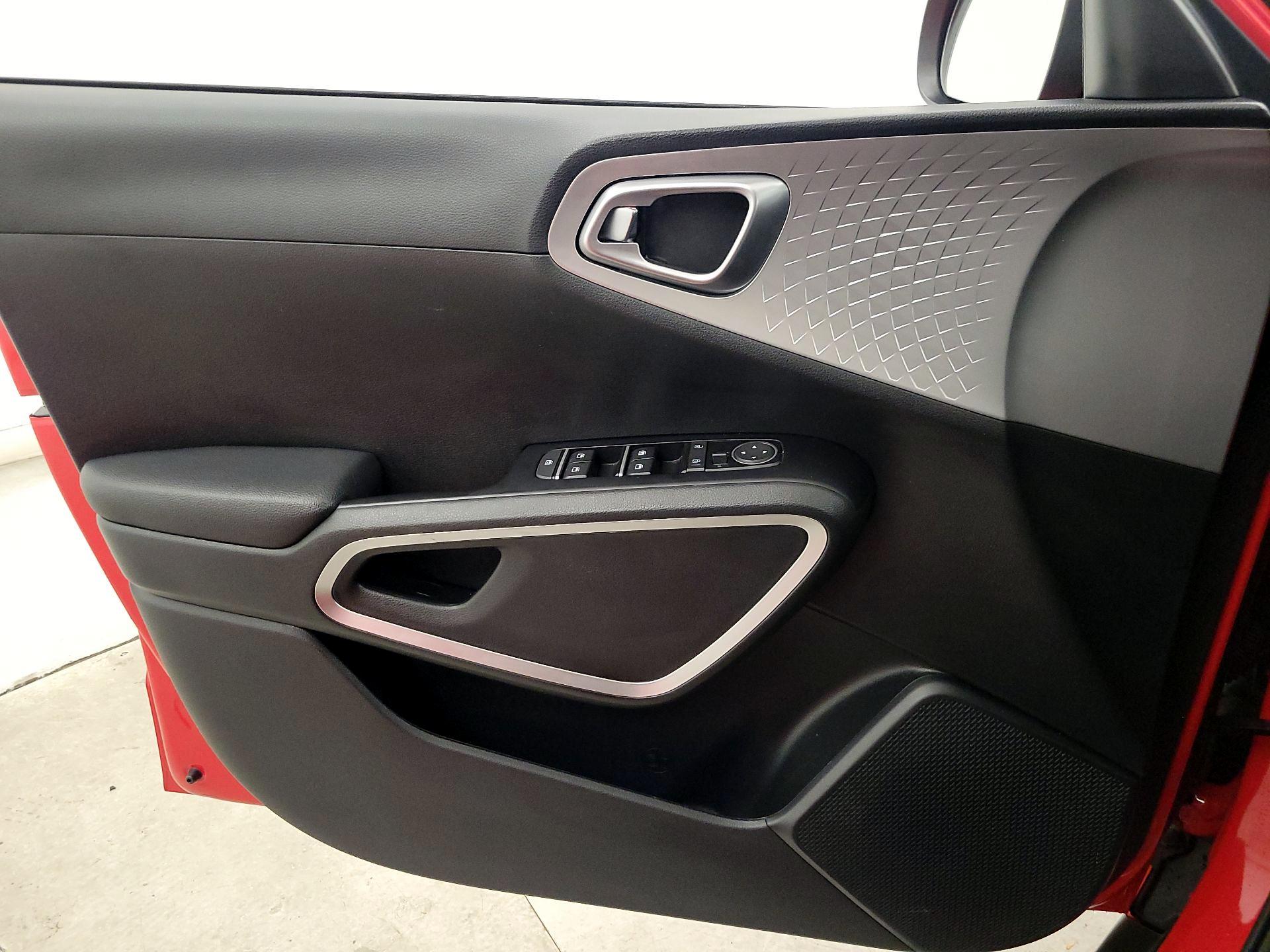 Thumbnail: 2025 Kia Soul - 12