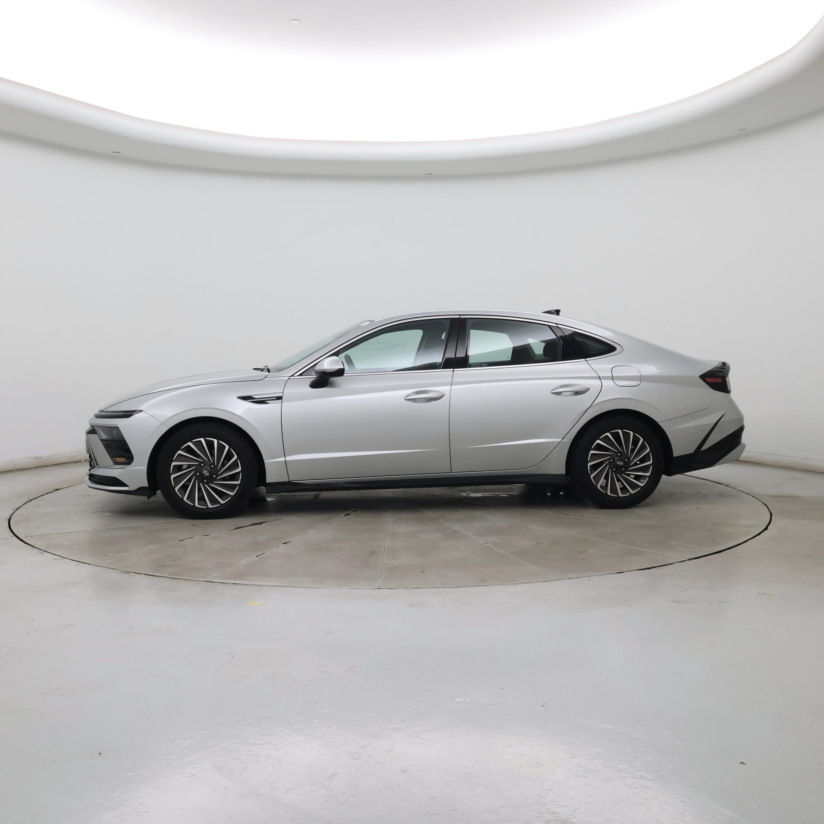 Thumbnail: 2025 Hyundai Sonata - 3