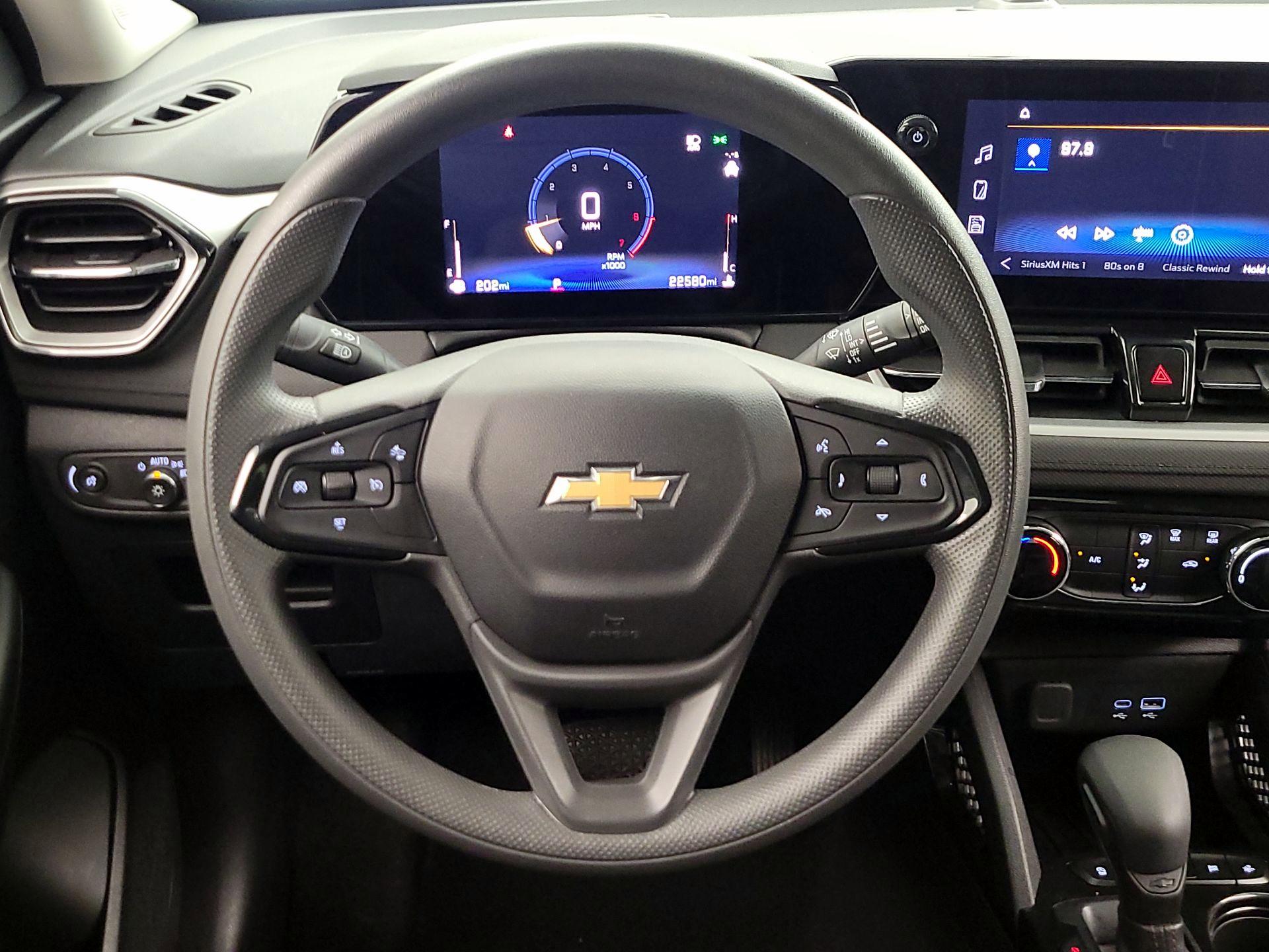 Thumbnail: 2025 Chevrolet TrailBlazer - 10