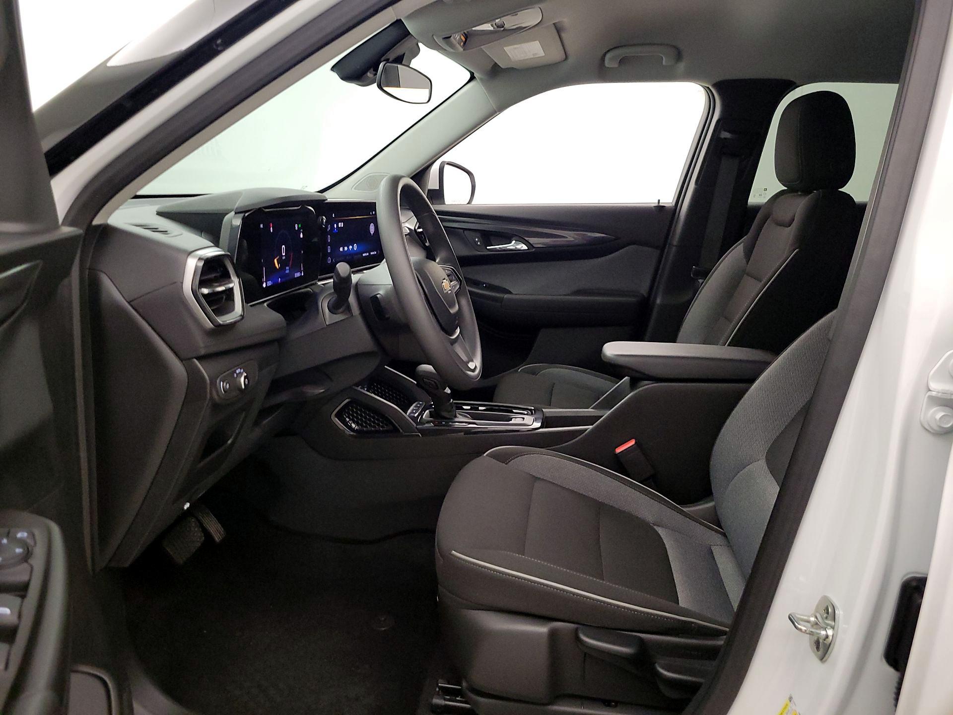 Thumbnail: 2025 Chevrolet TrailBlazer - 11