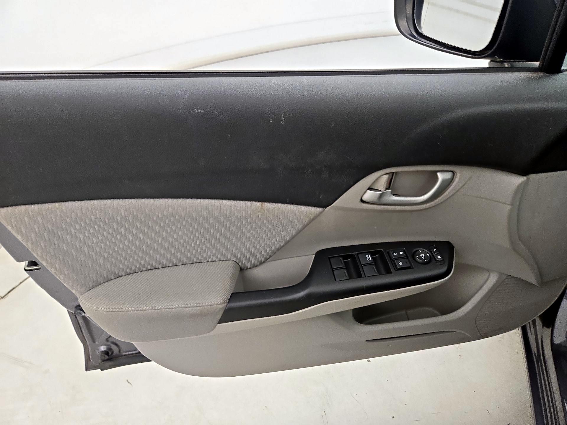 Thumbnail: 2014 Honda Civic - 12