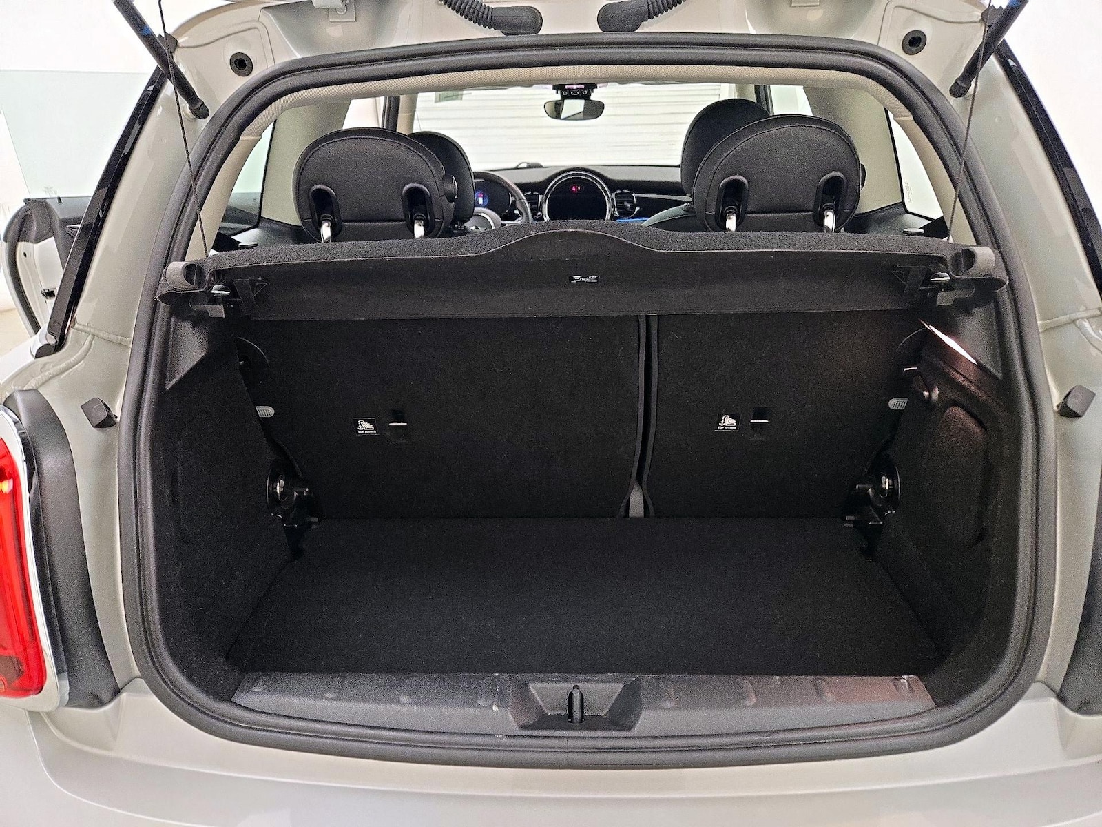 2023 MINI Hardtop 2 Door Base - Photo 21