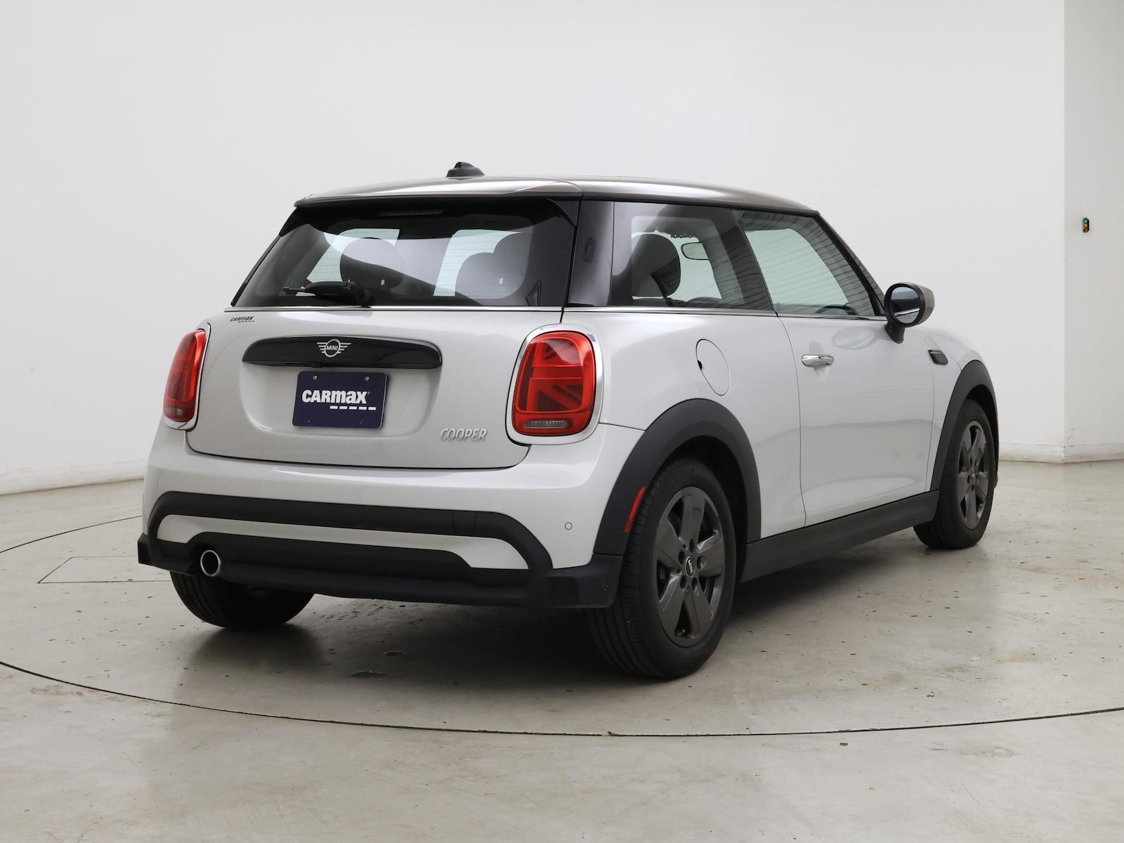2023 MINI Hardtop 2 Door Base - Photo 9