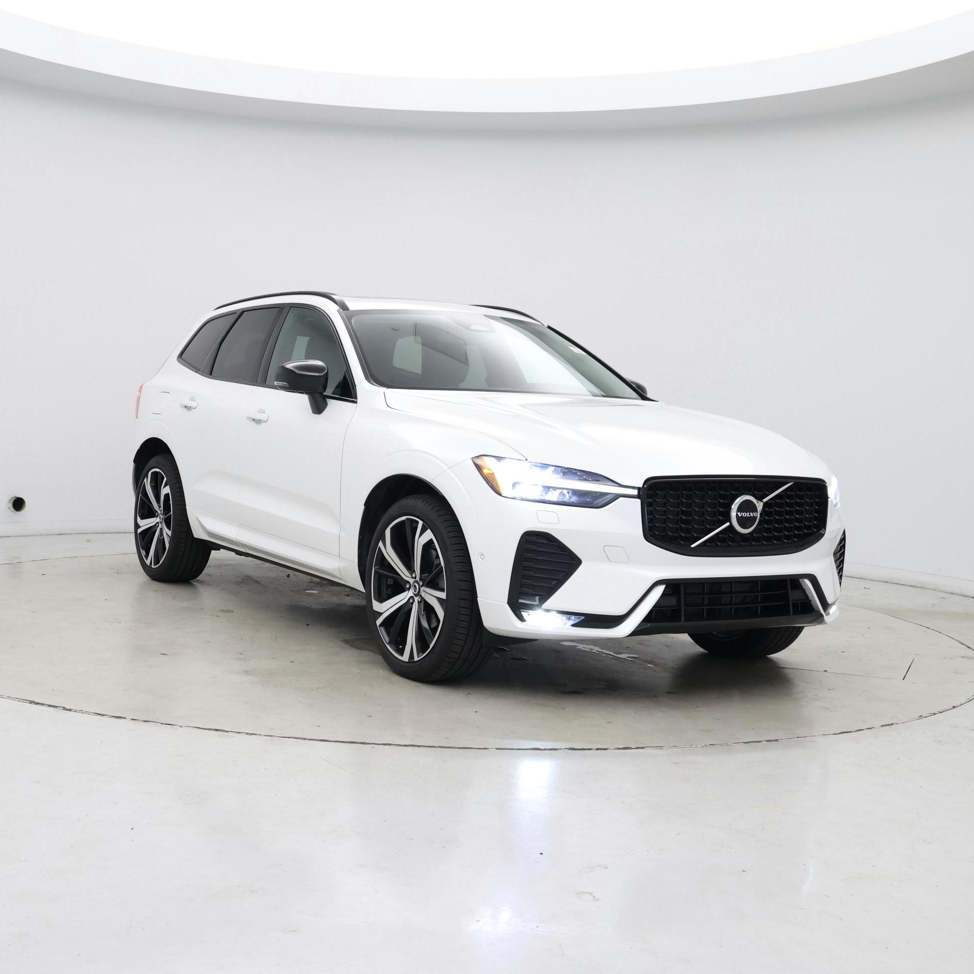 White 2023 Volvo XC60 SUV / Crossover Front-Wheel Drive Automatic