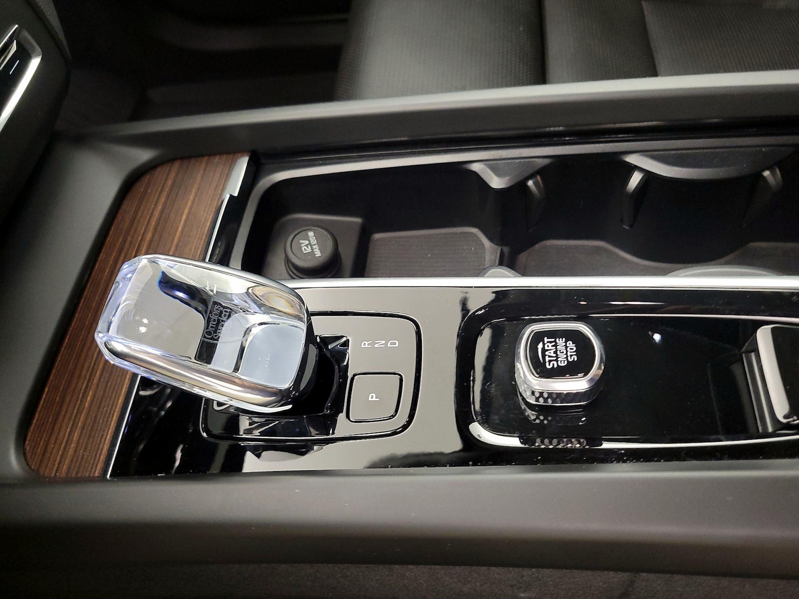 2023 Volvo XC60 Ultimate - Photo 18
