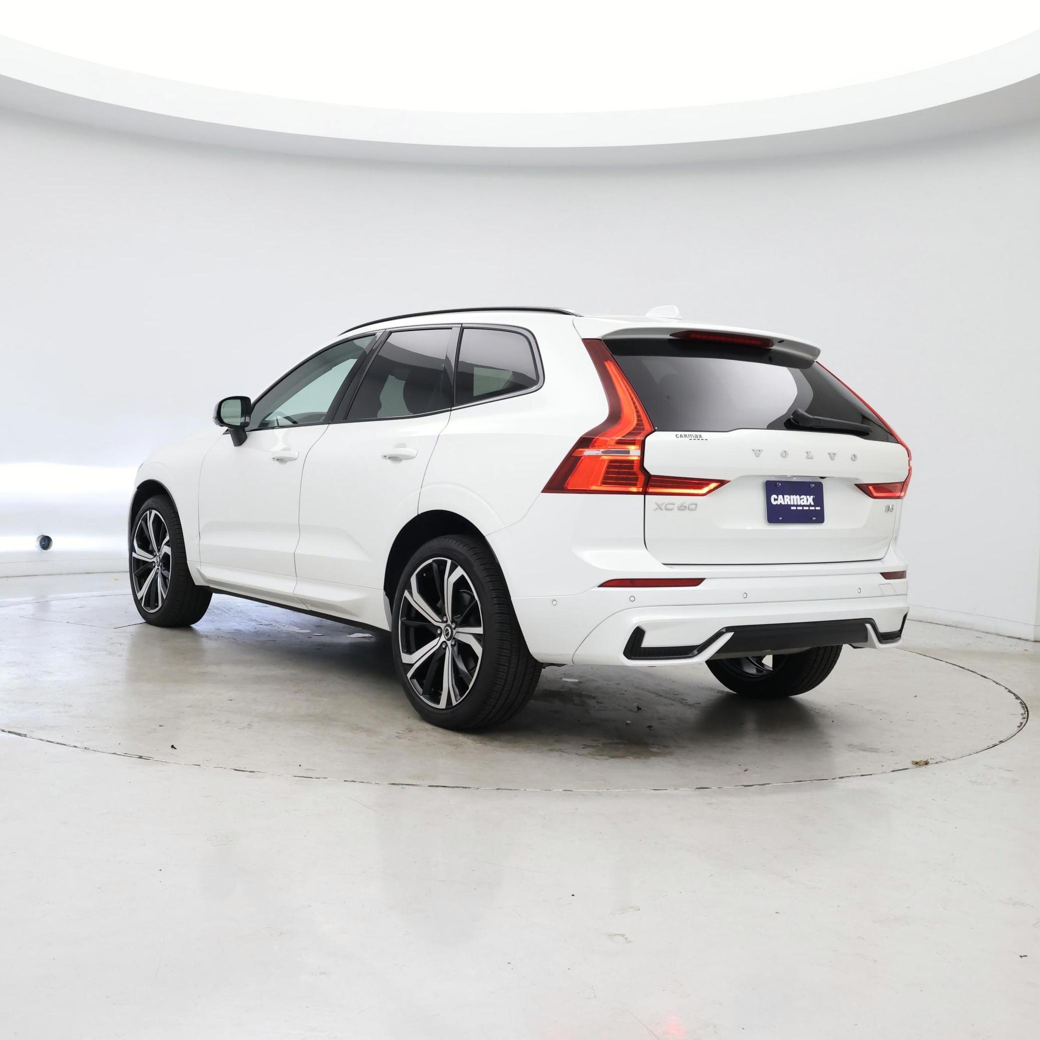 Thumbnail: 2023 Volvo XC60 - 2