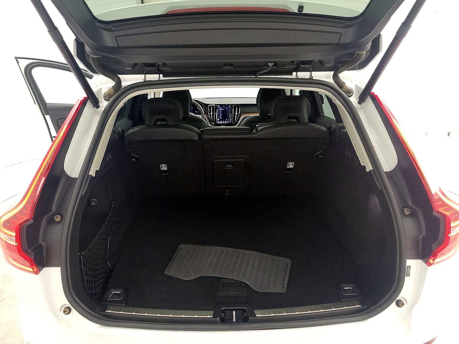 2023 Volvo XC60 Ultimate - Photo 22