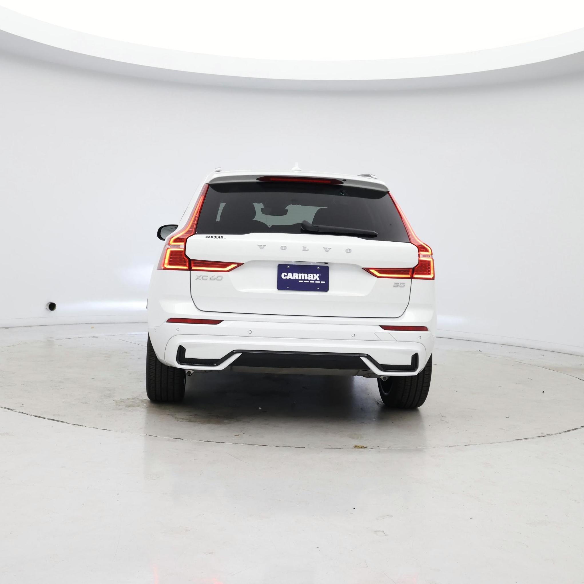 Thumbnail: 2023 Volvo XC60 - 6