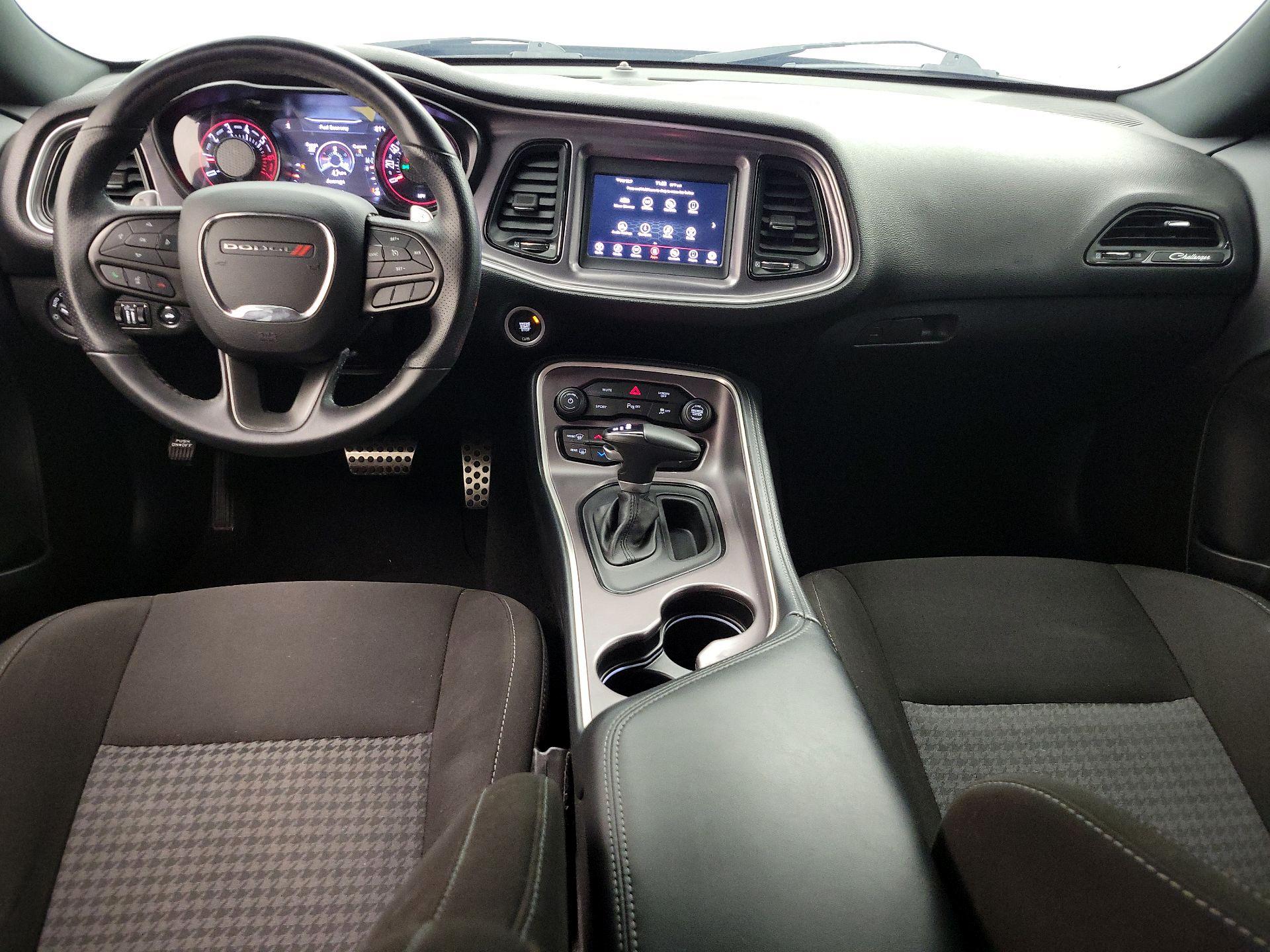Thumbnail: 2021 Dodge Challenger - 9
