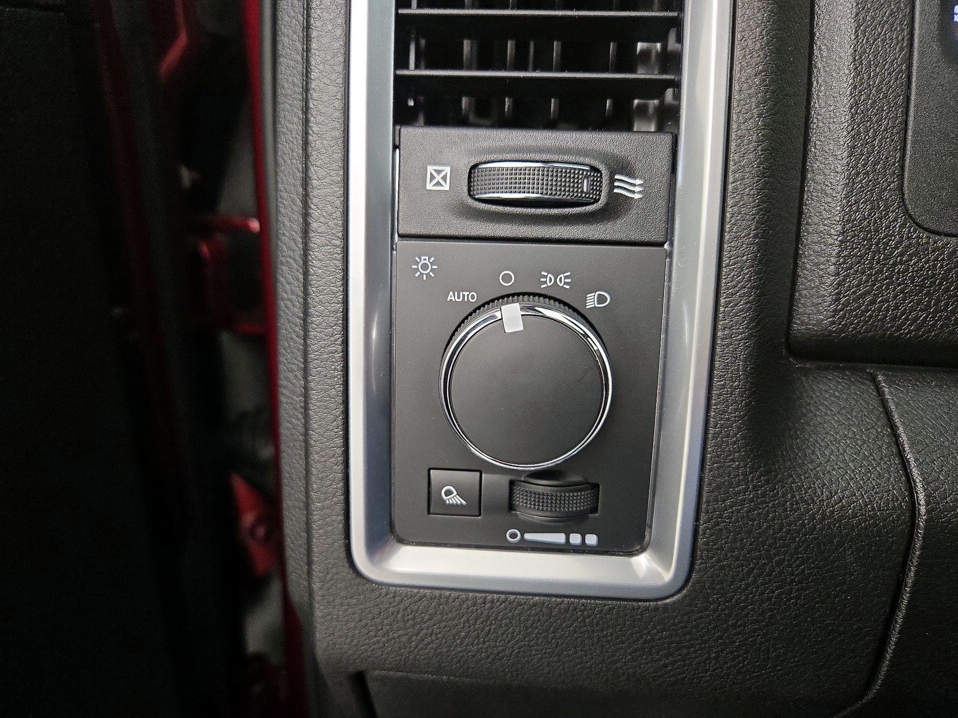 Thumbnail: 2021 RAM 1500 Classic - 13