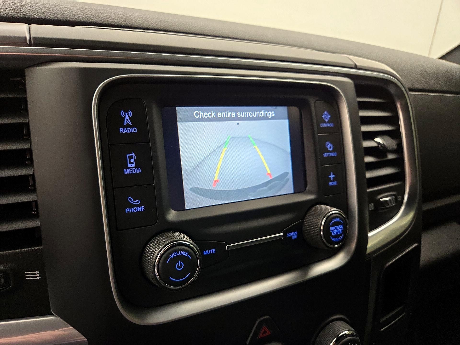 Thumbnail: 2021 RAM 1500 Classic - 14