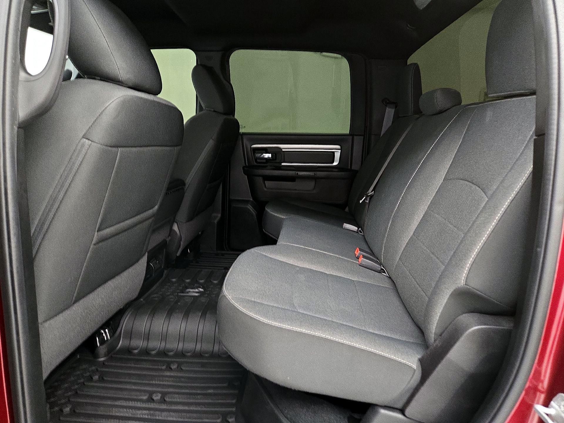 Thumbnail: 2021 RAM 1500 Classic - 19