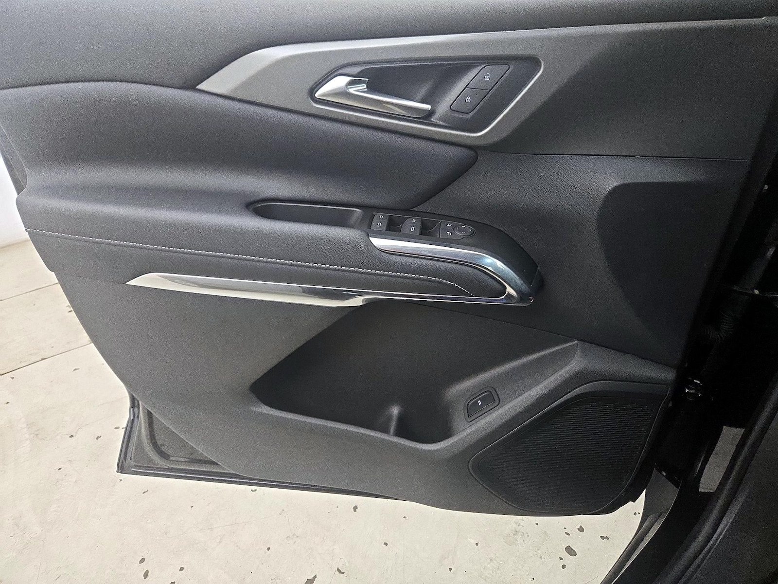 2024 Chevrolet Traverse 1LT - Photo 13