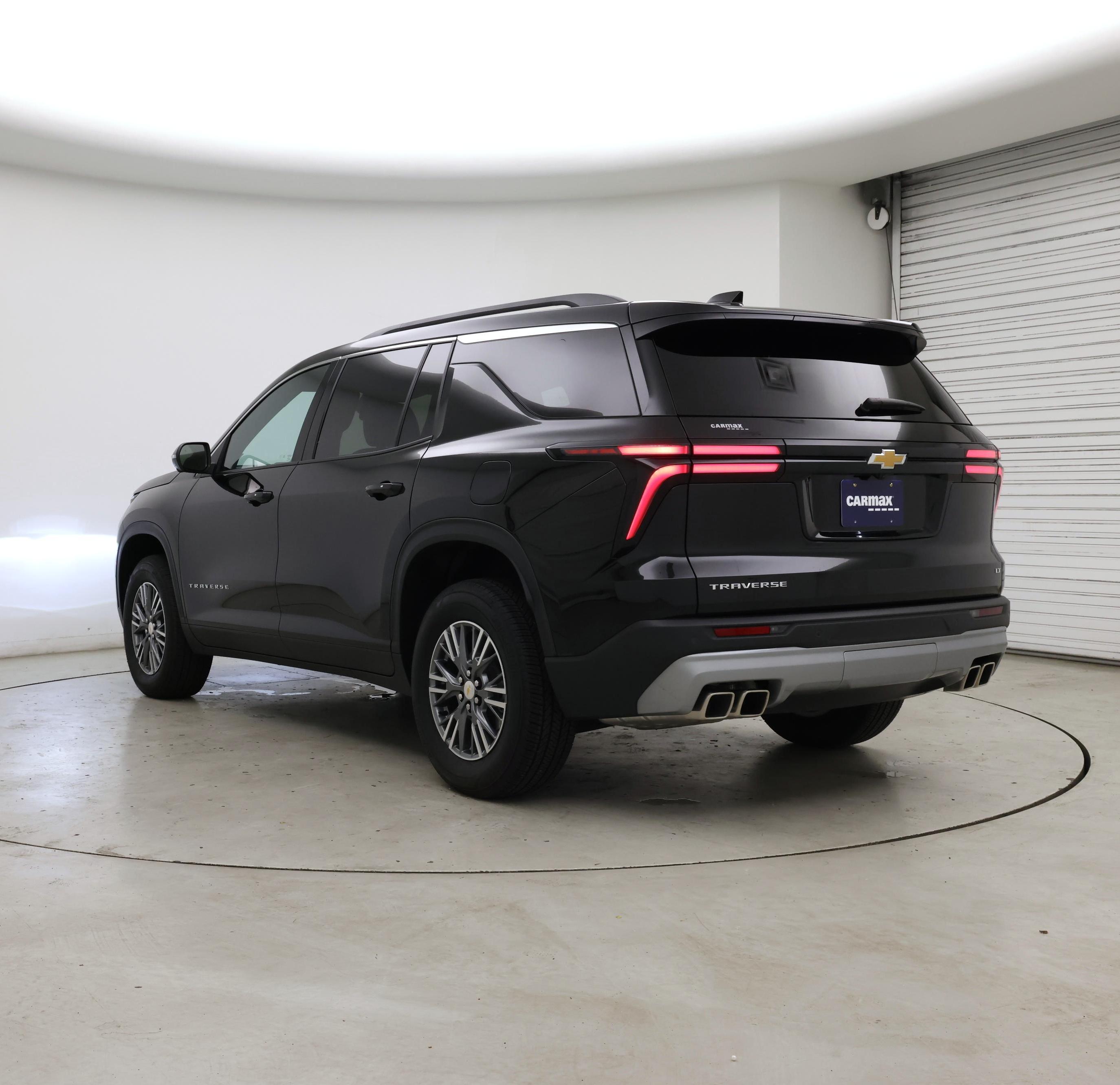 Thumbnail: 2024 Chevrolet Traverse - 2