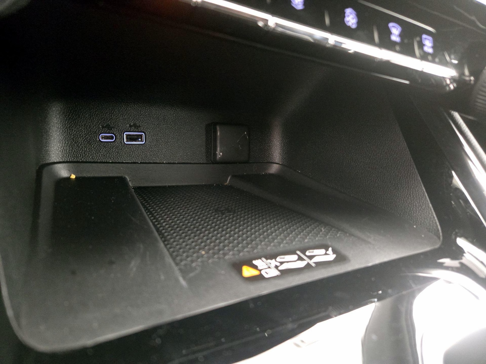 2024 Chevrolet Traverse 1LT - Photo 20