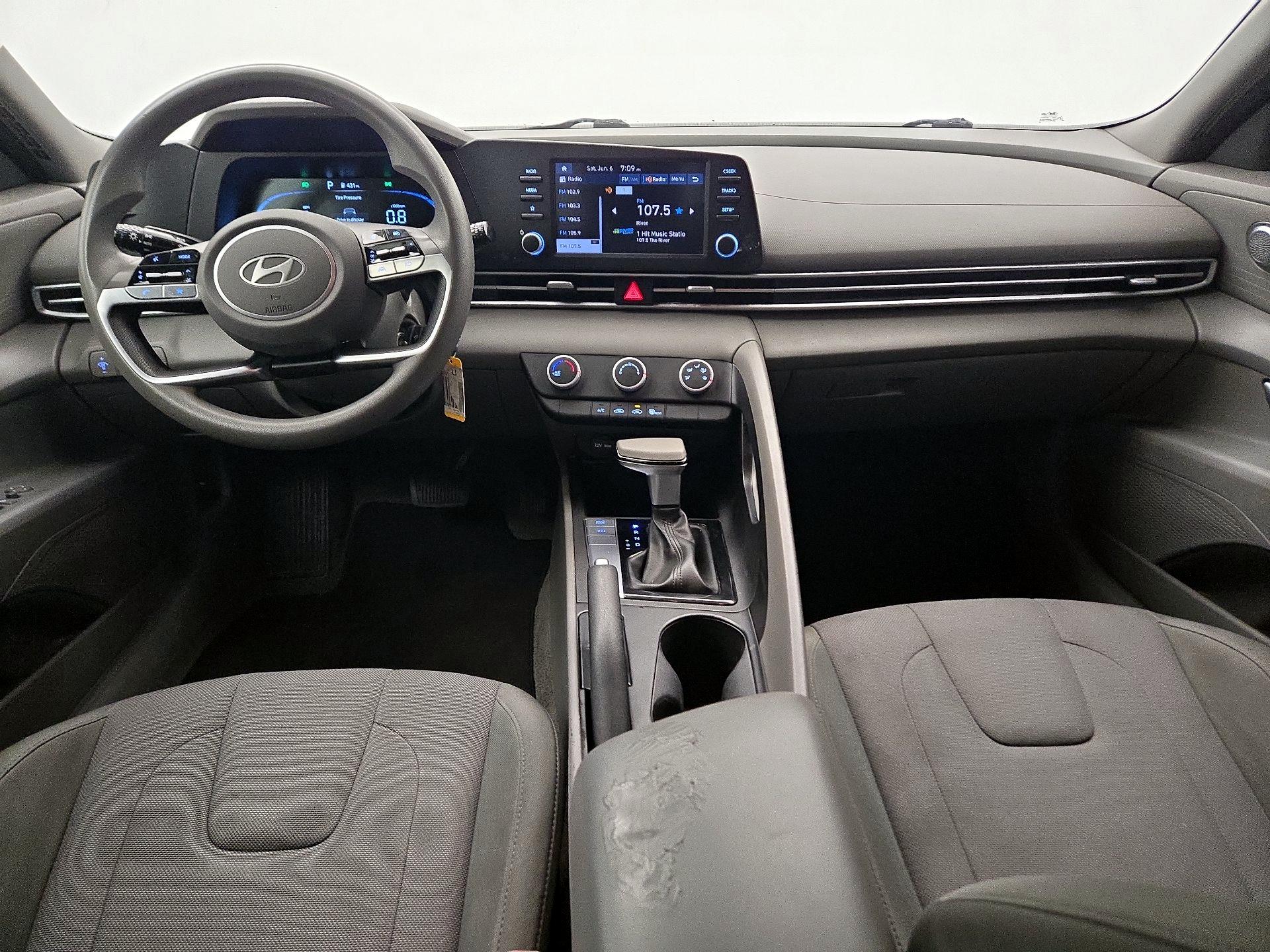 Thumbnail: 2024 Hyundai Elantra - 9
