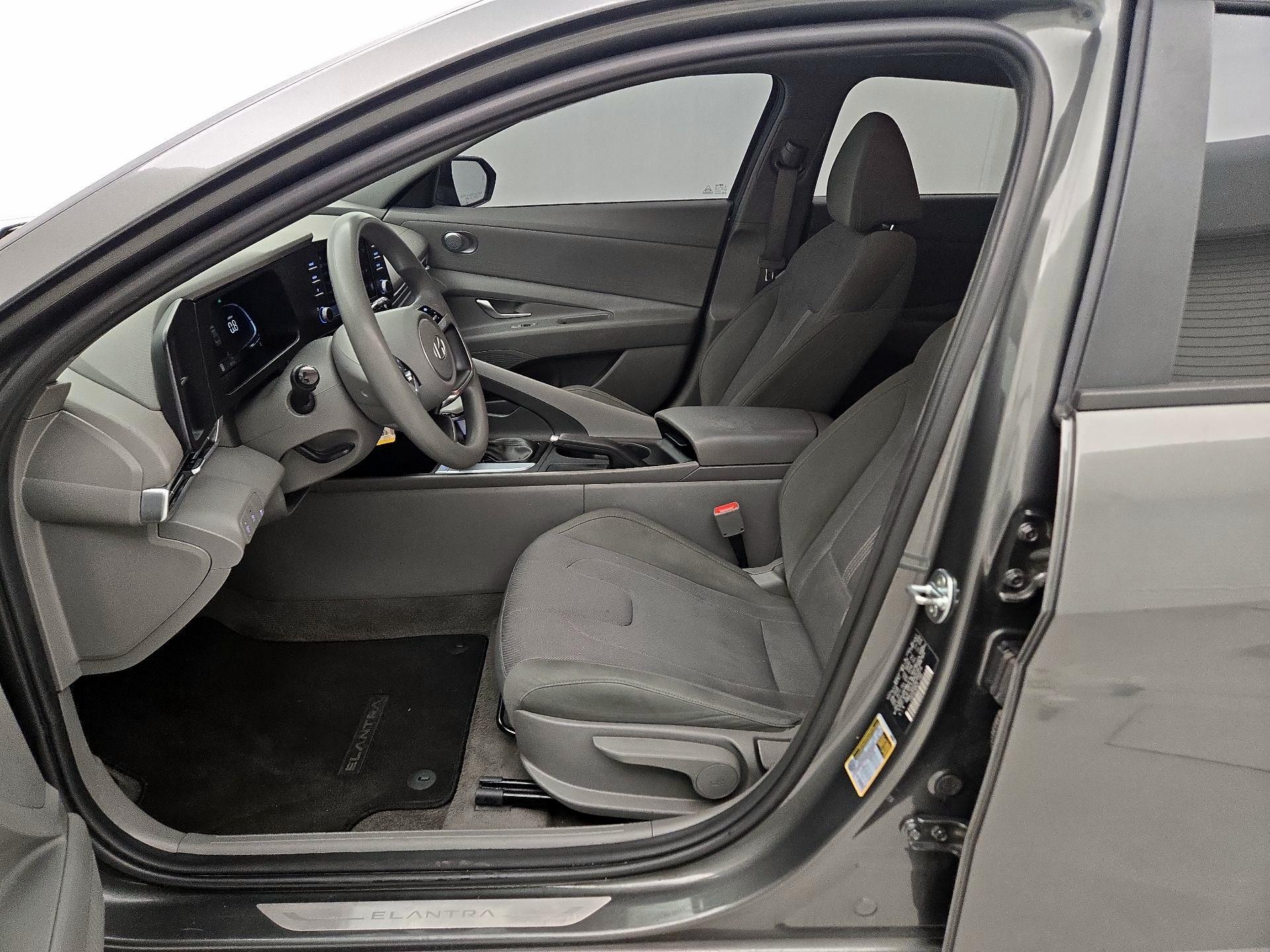 Thumbnail: 2024 Hyundai Elantra - 11
