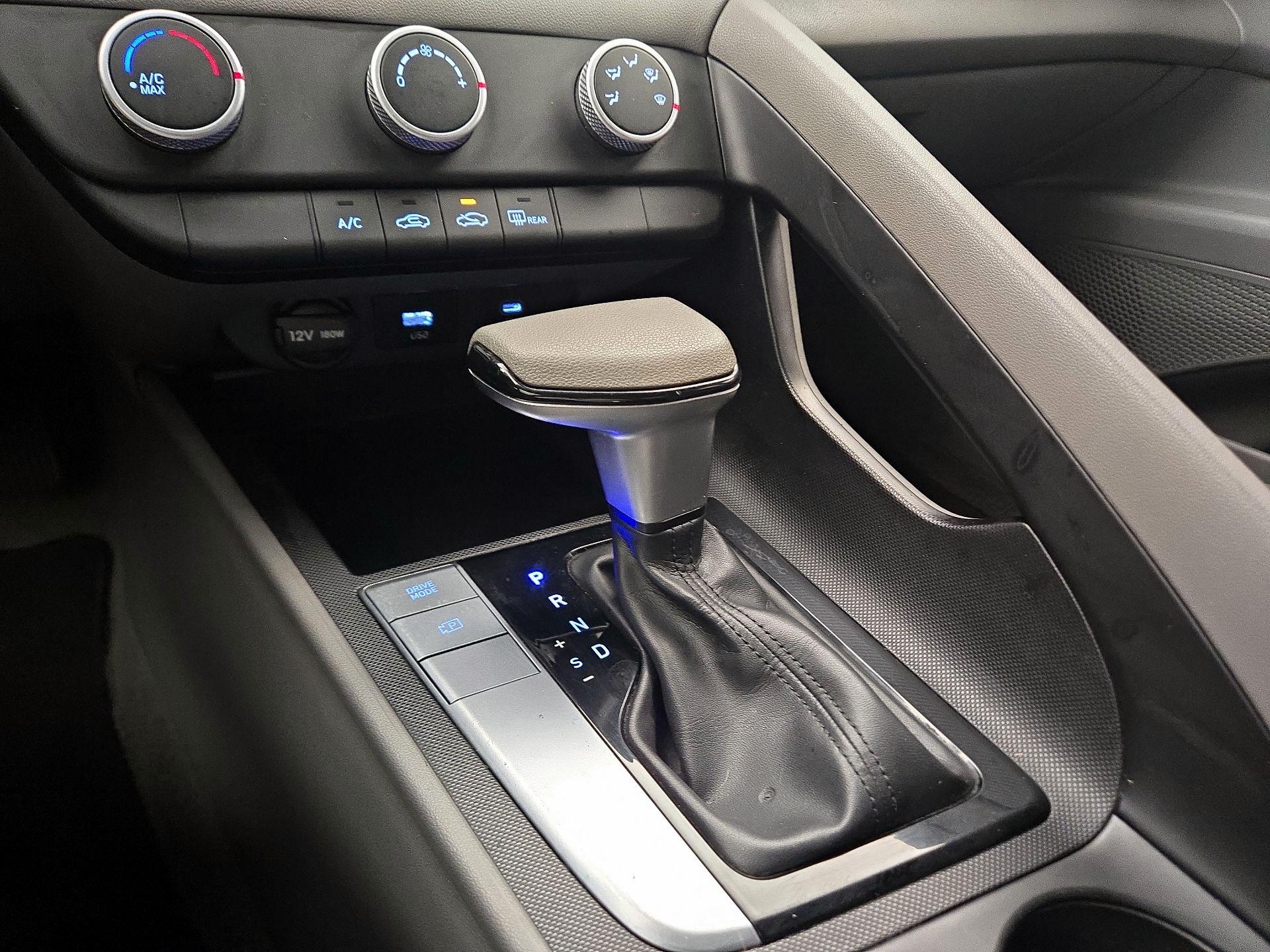 Thumbnail: 2024 Hyundai Elantra - 17