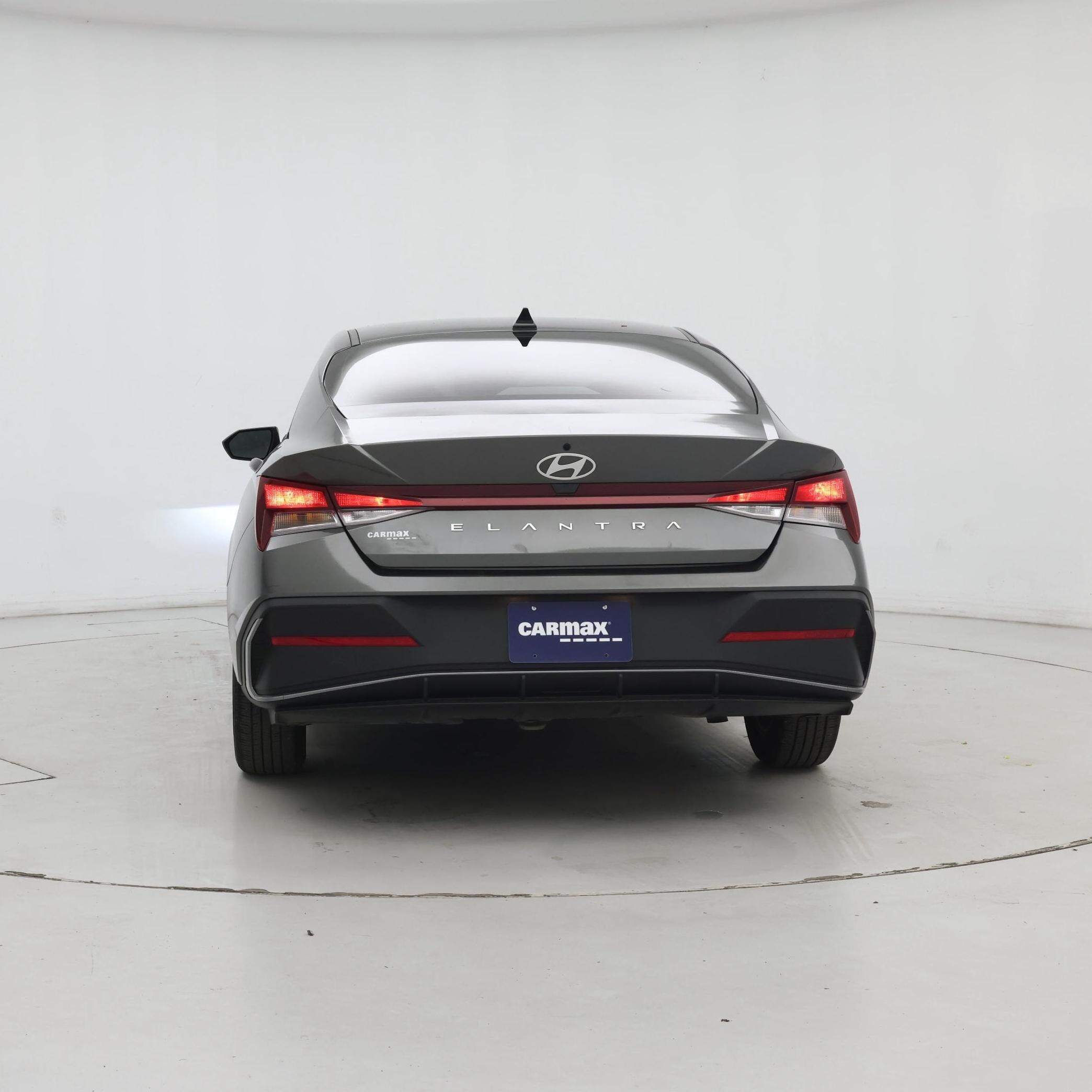 Thumbnail: 2024 Hyundai Elantra - 6