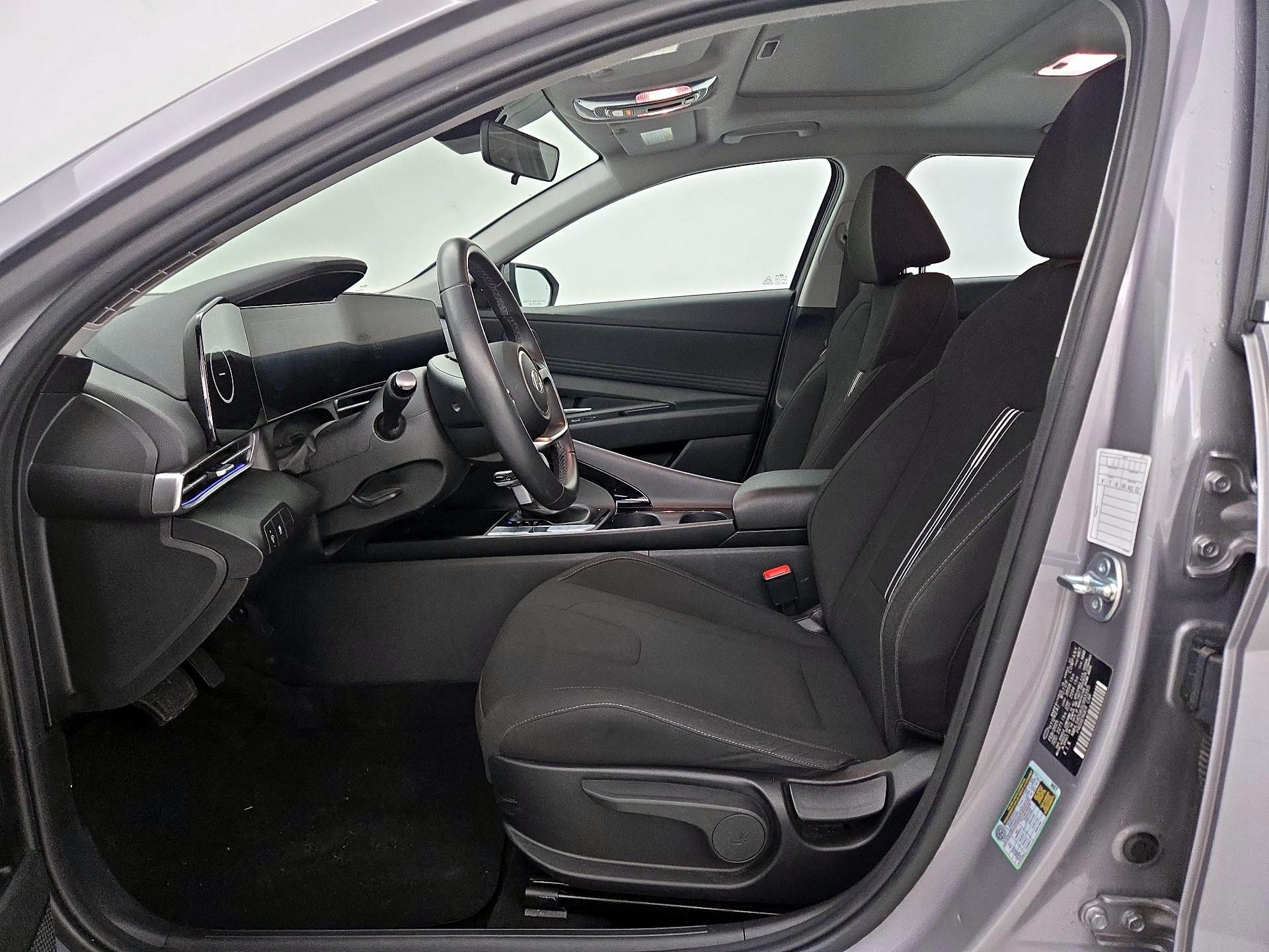 Thumbnail: 2025 Hyundai Elantra - 11