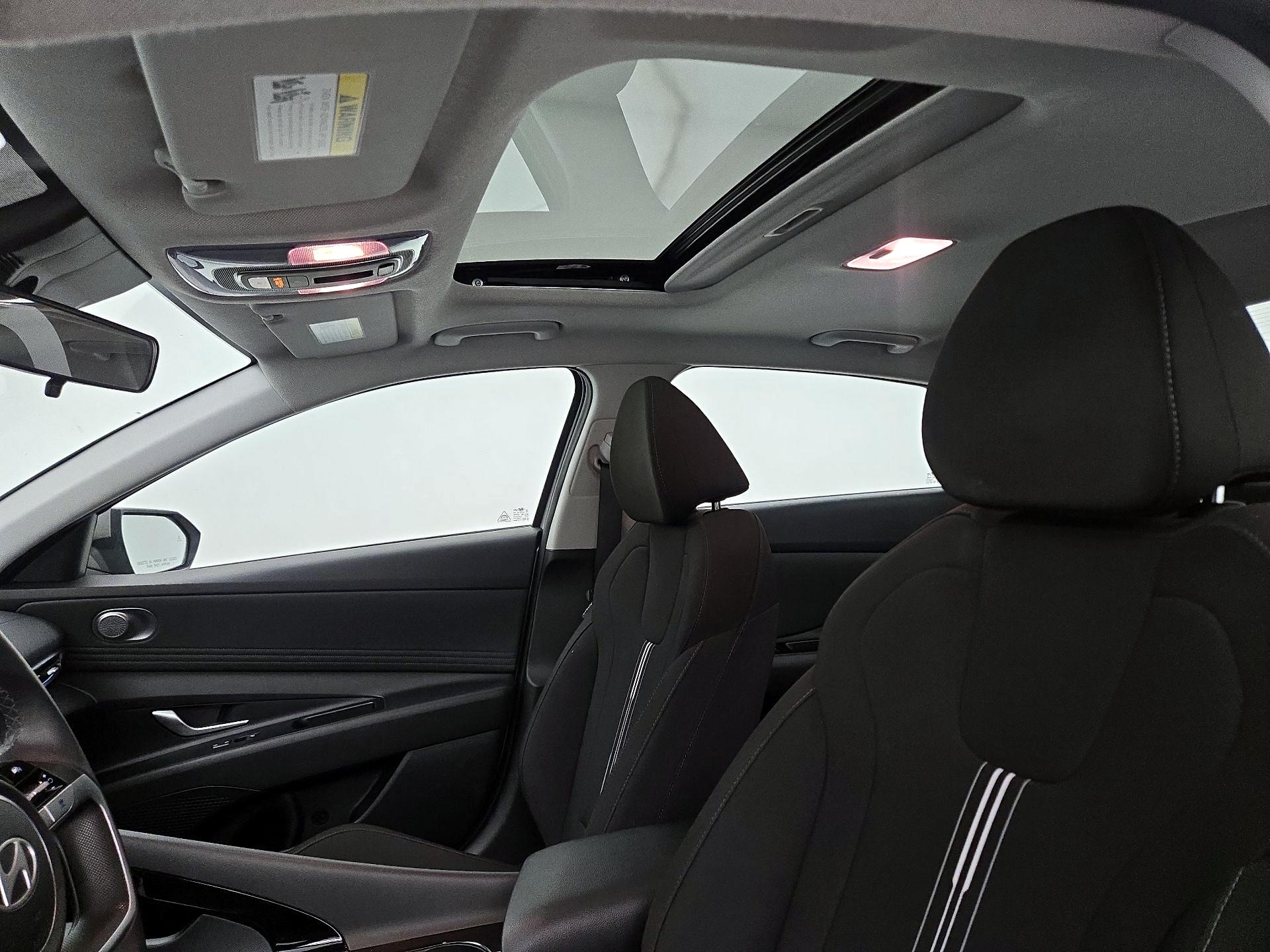 Thumbnail: 2025 Hyundai Elantra - 20