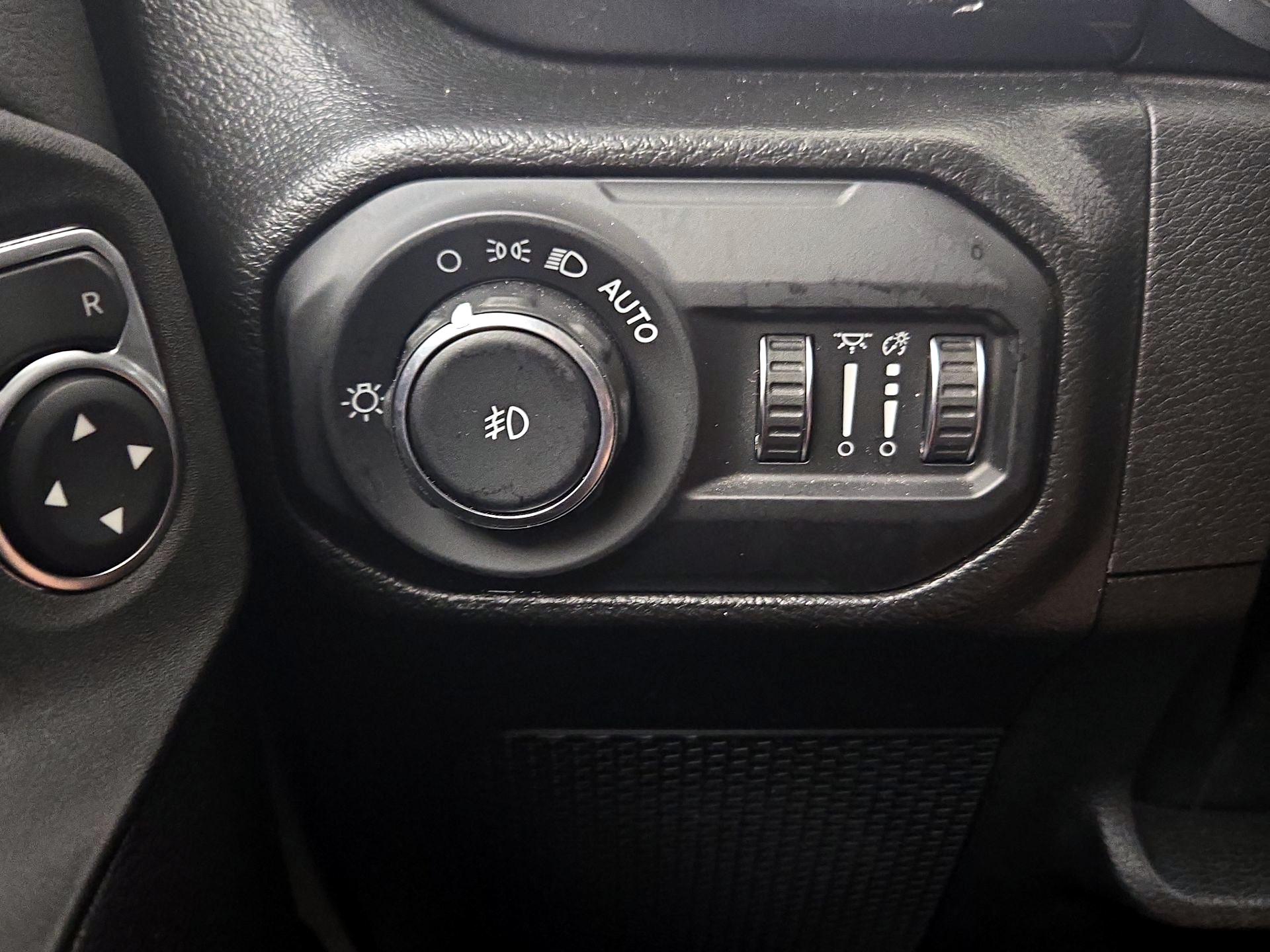 Thumbnail: 2022 Jeep Wrangler - 13