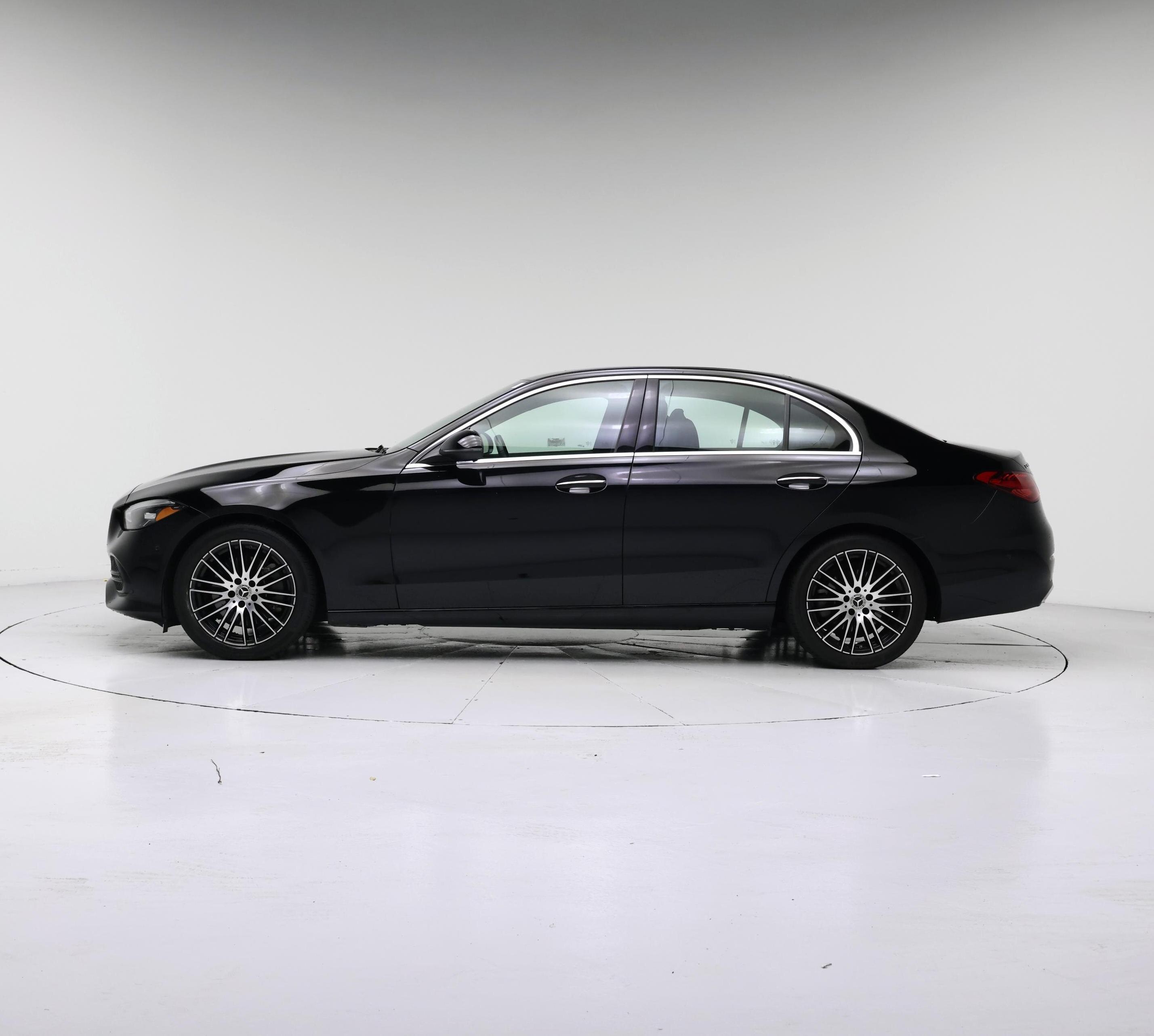 Thumbnail: 2025 Mercedes-Benz C-Class - 3