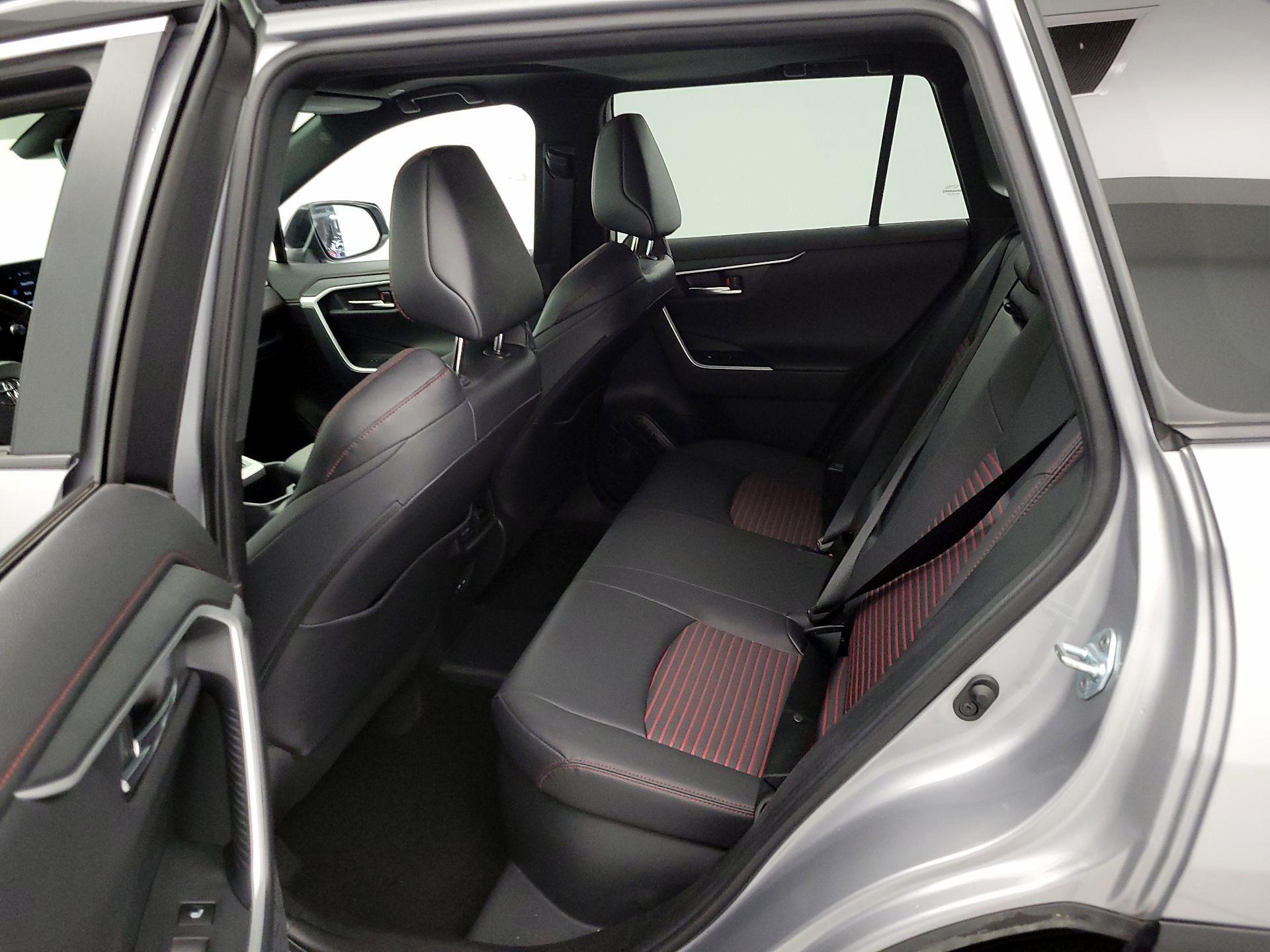 Thumbnail: 2023 Toyota RAV4 - 20