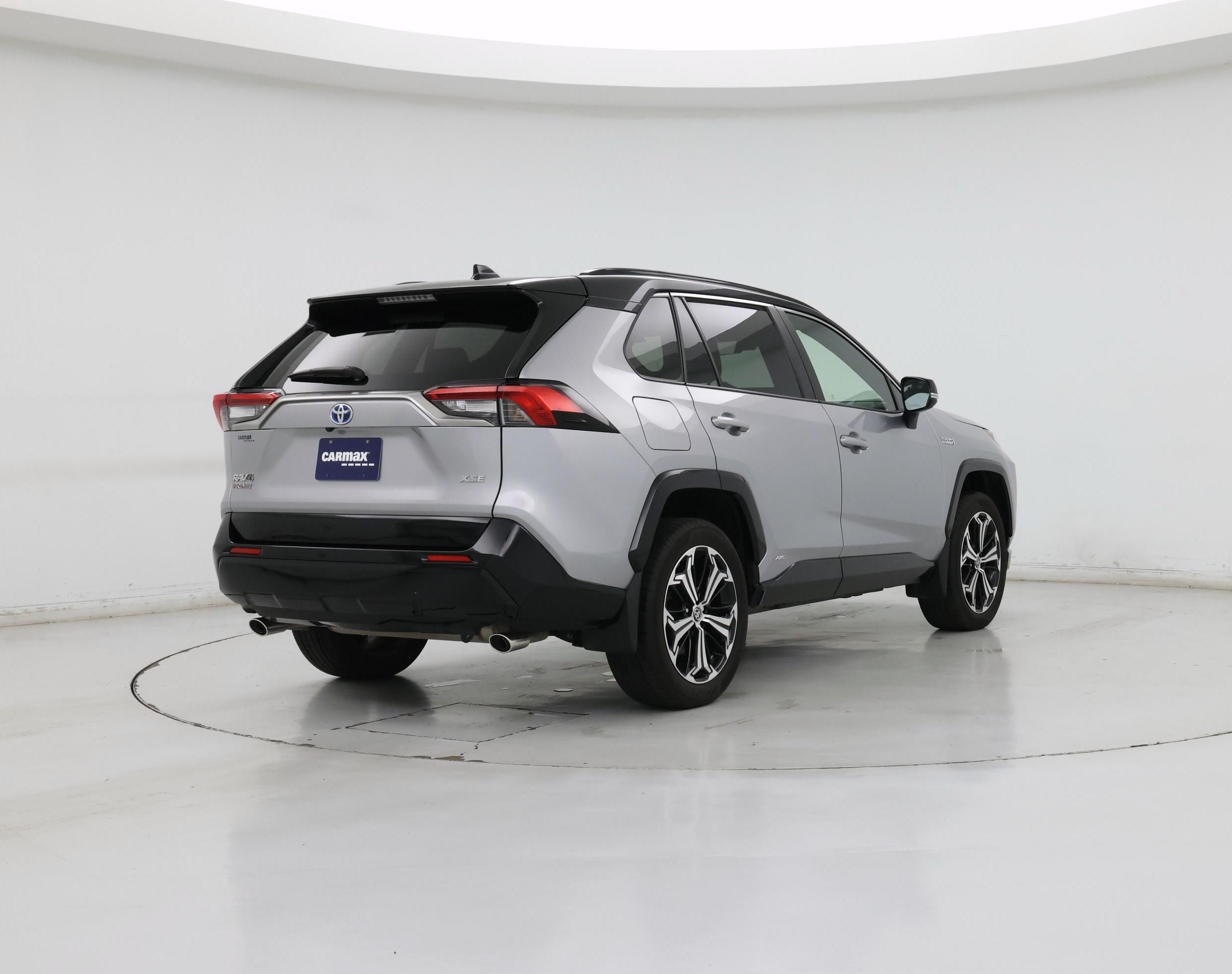 Thumbnail: 2023 Toyota RAV4 - 8