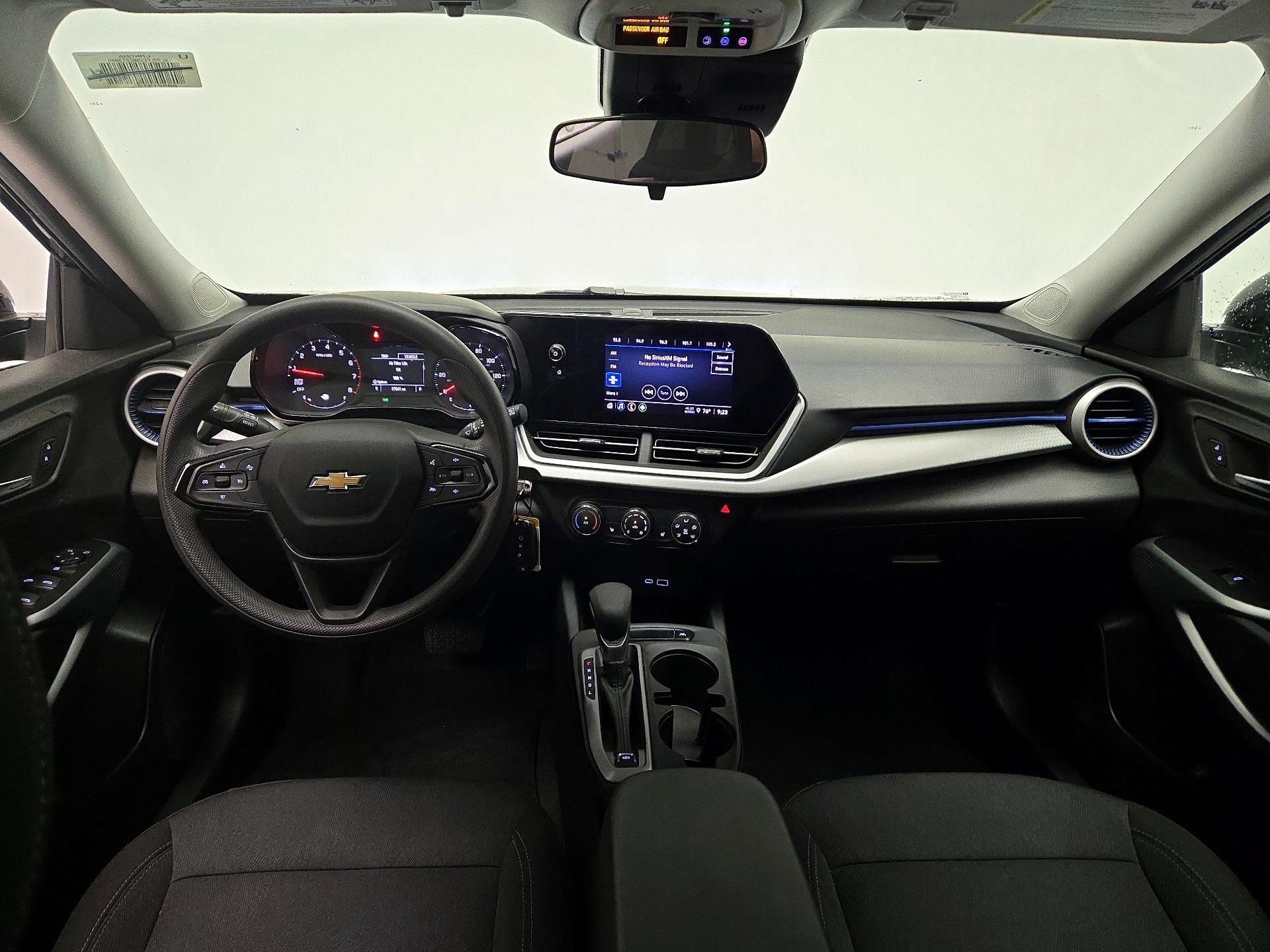 Thumbnail: 2024 Chevrolet Trax - 9