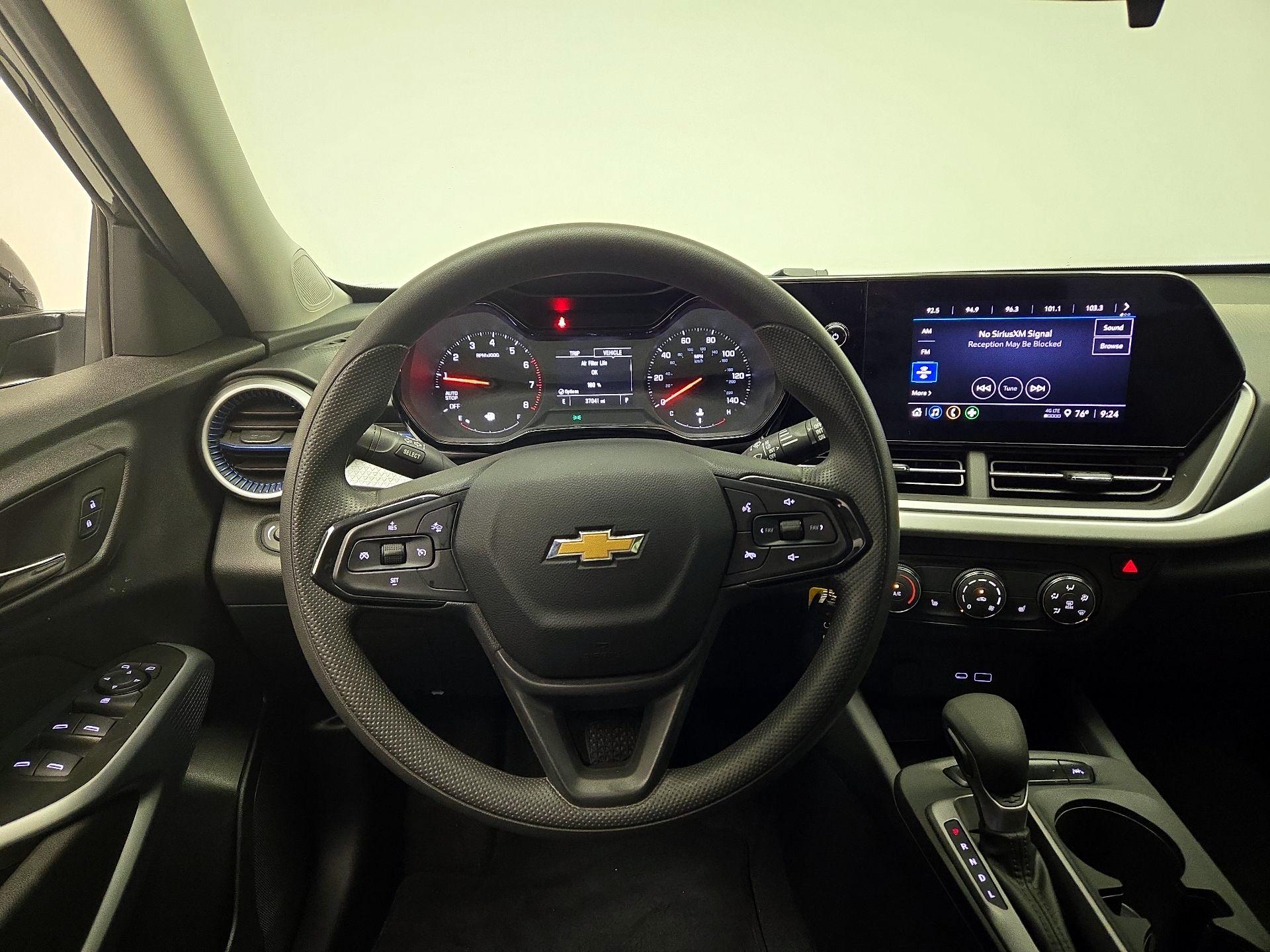 Thumbnail: 2024 Chevrolet Trax - 10