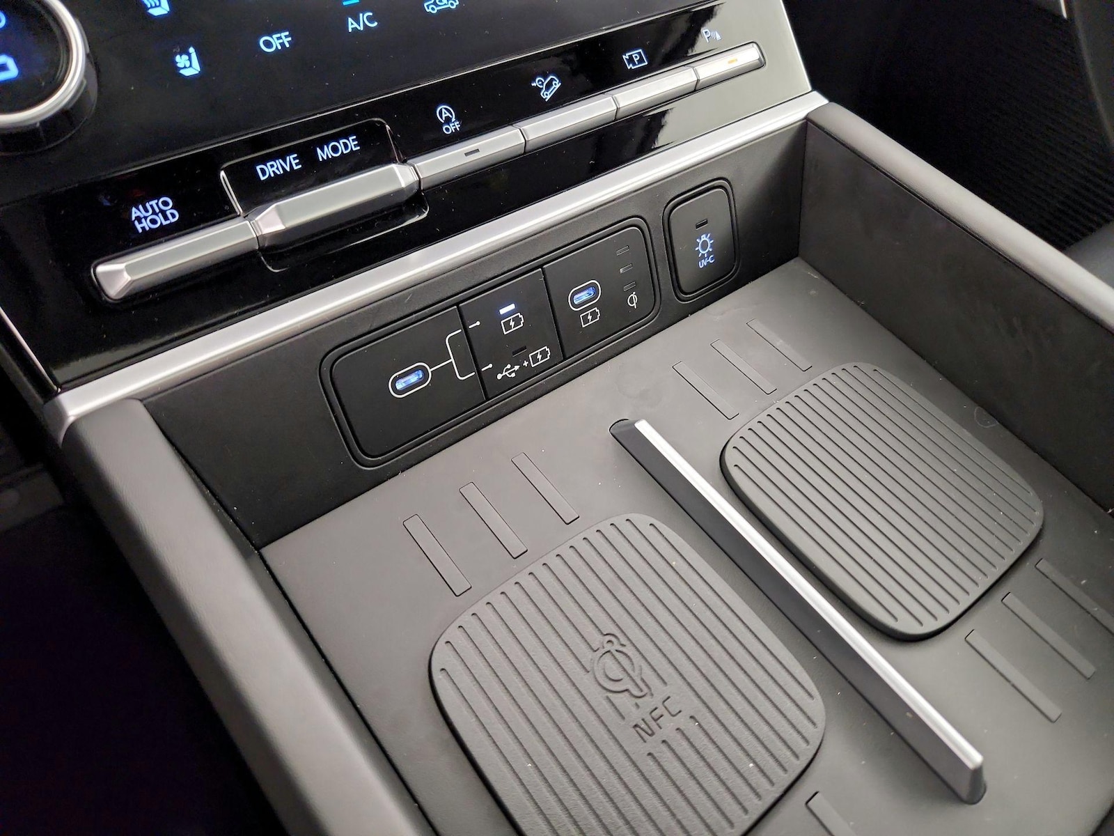 2024 Hyundai Santa Fe Limited - Photo 20