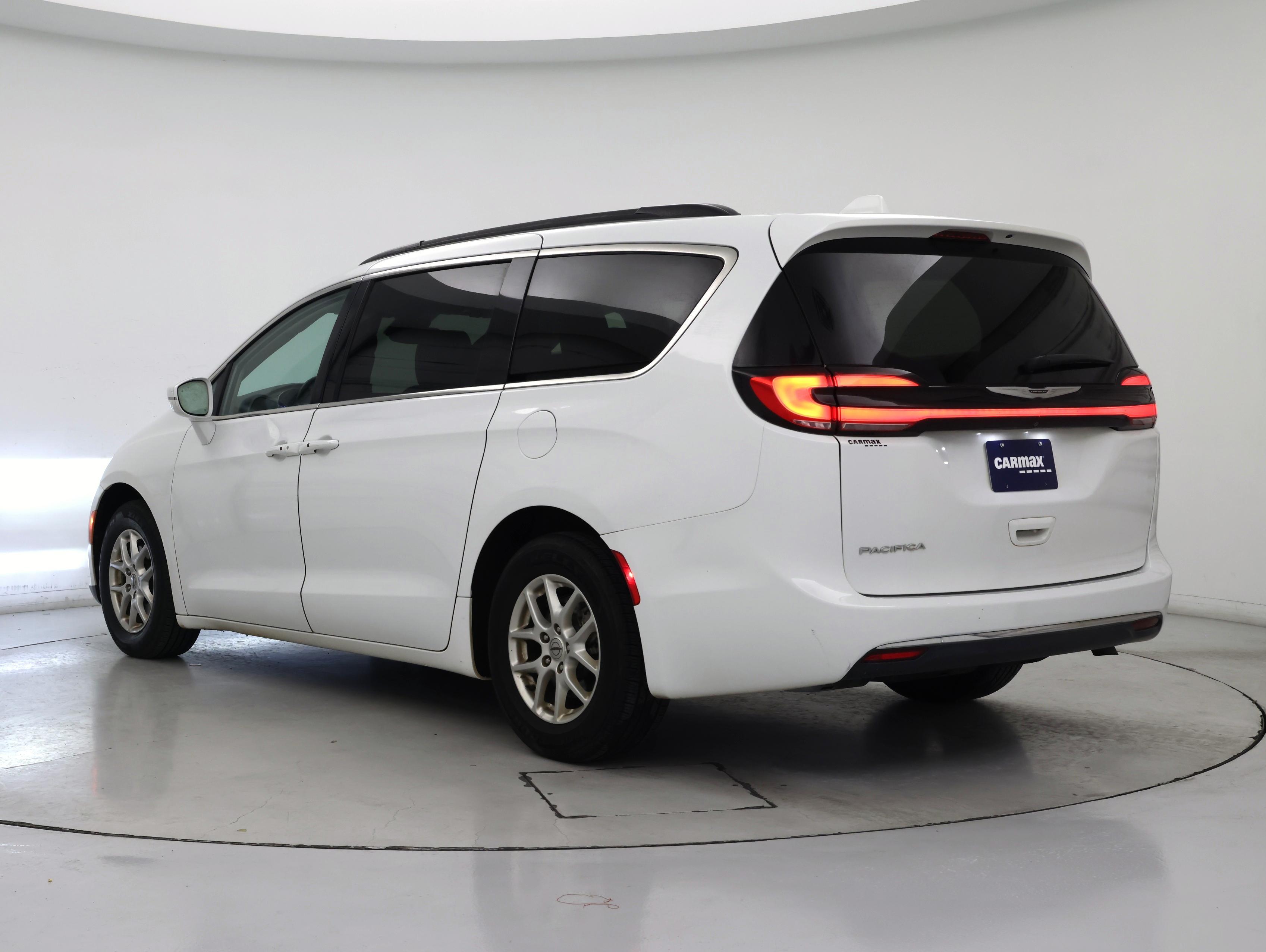 Thumbnail: 2022 Chrysler Pacifica - 2