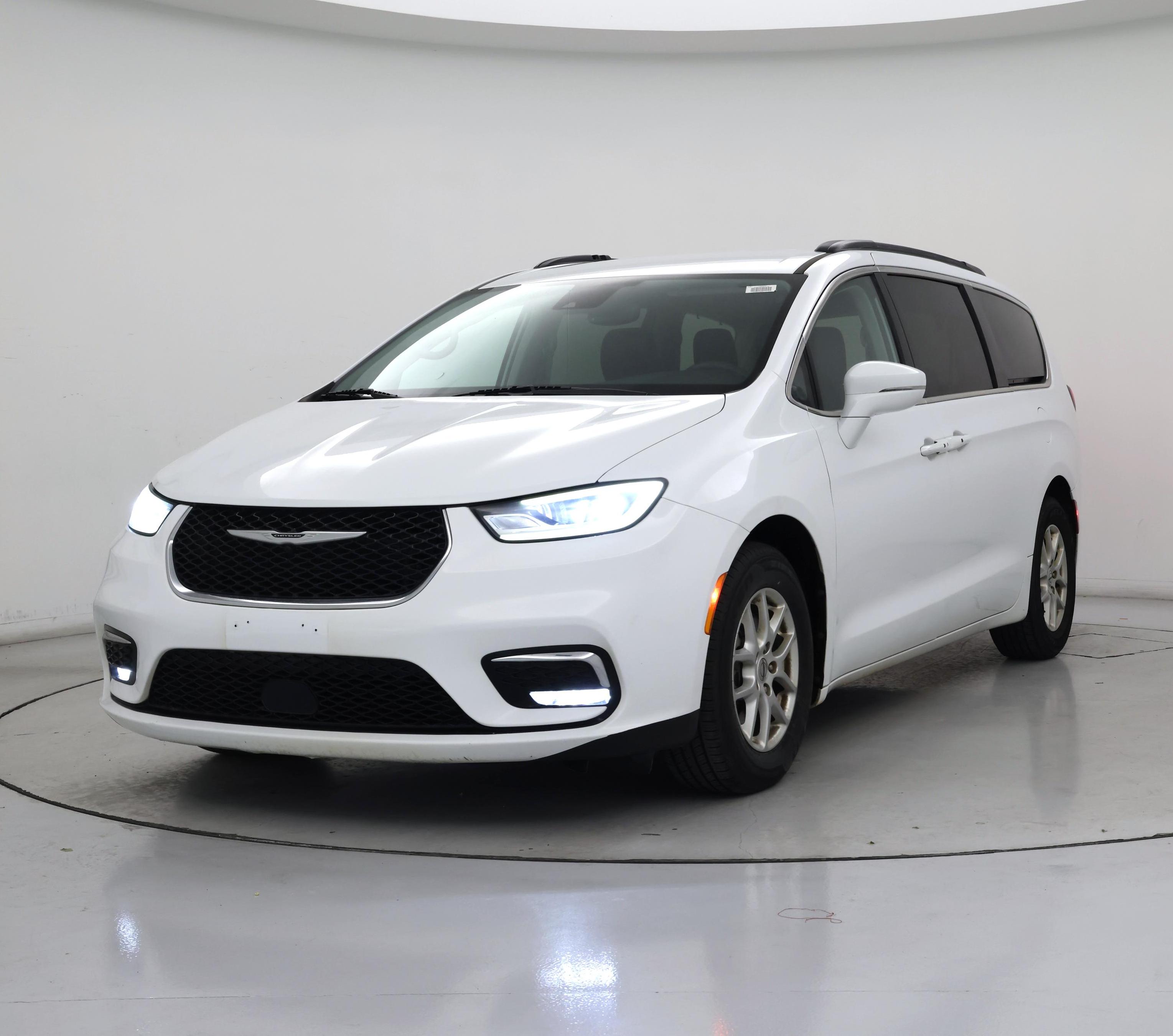 Thumbnail: 2022 Chrysler Pacifica - 4