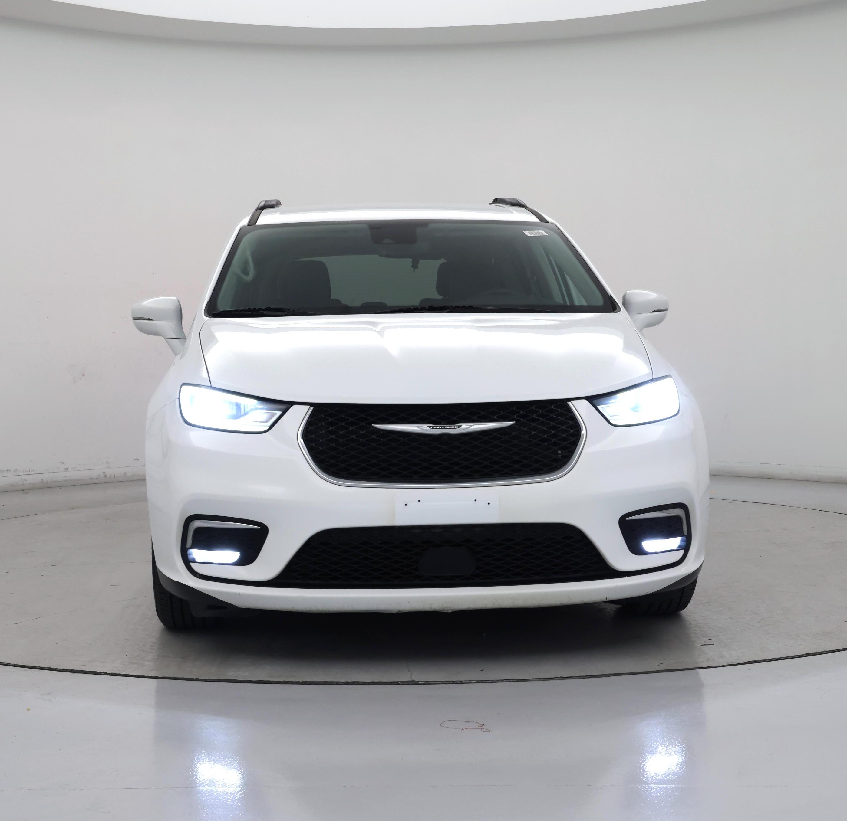 Thumbnail: 2022 Chrysler Pacifica - 5