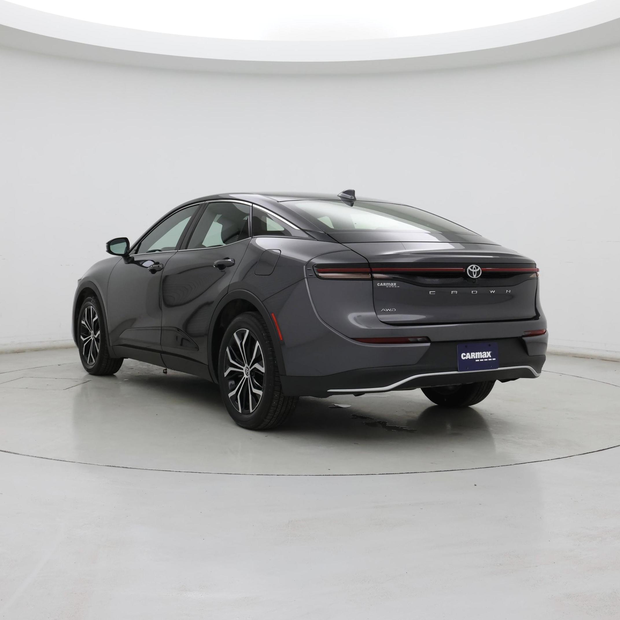 Thumbnail: 2023 Toyota Crown - 2